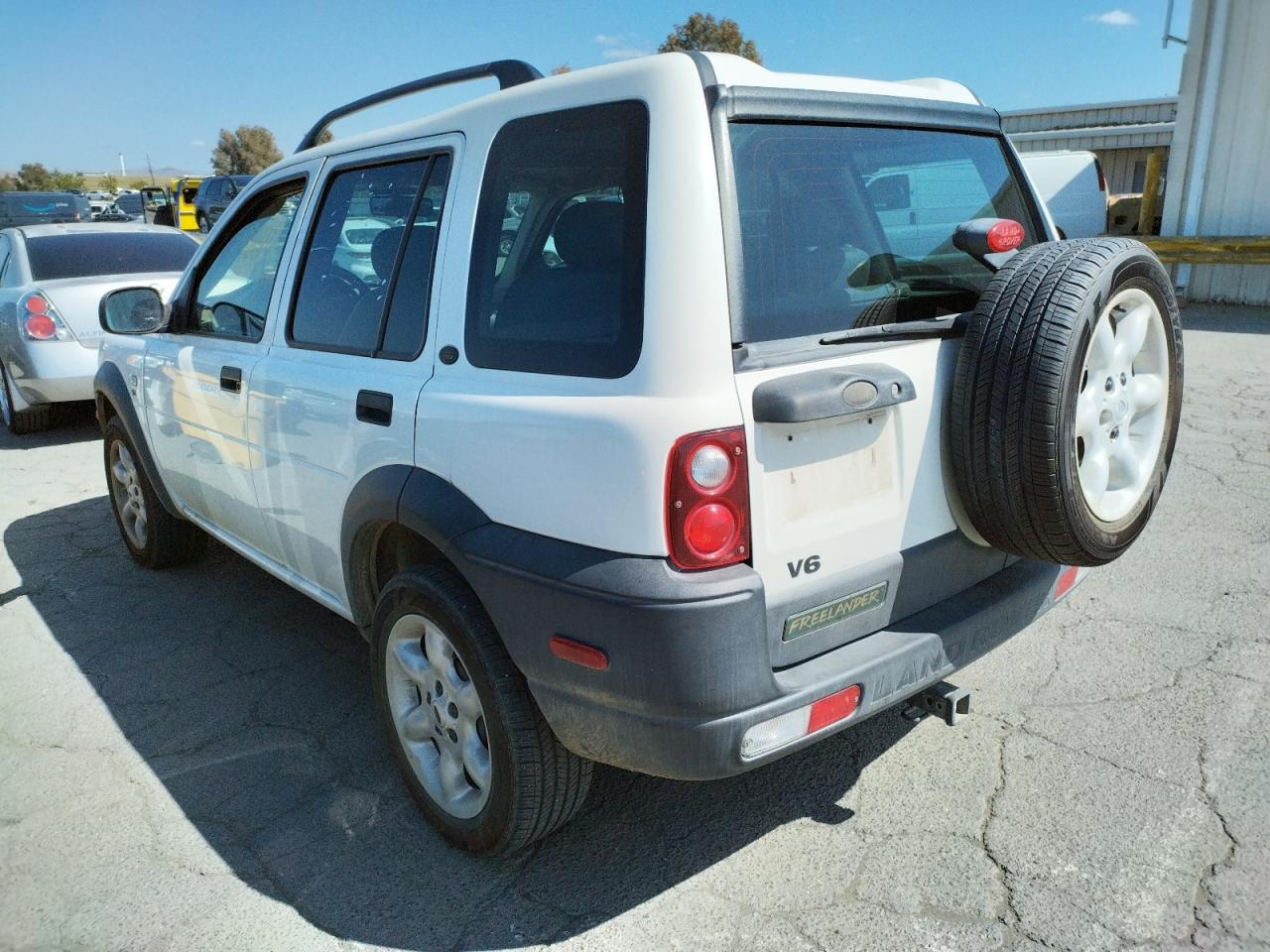 Photo 3 from auction – 2002 LAND ROVER FREELANDER with VIN SALNY22212A209262