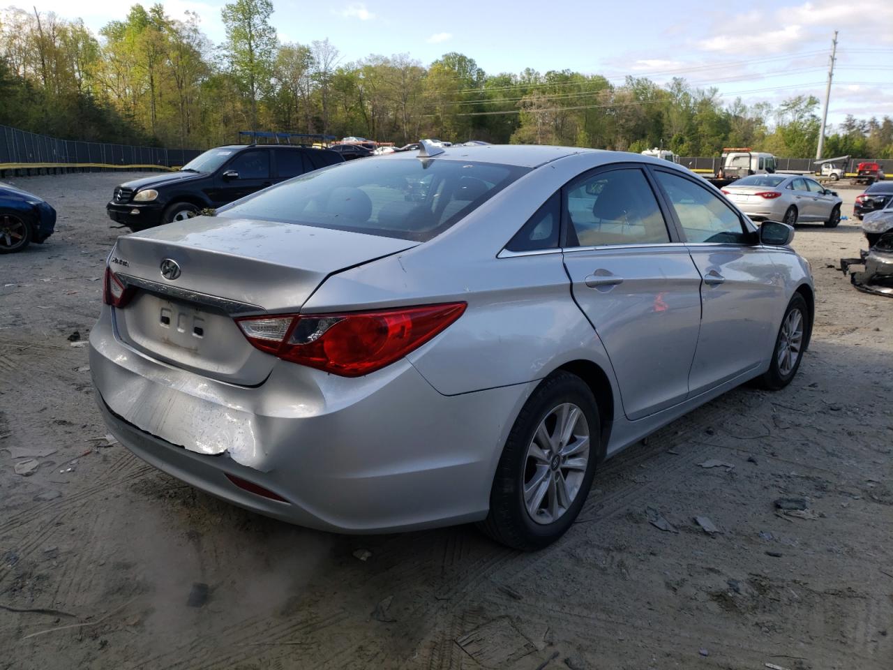 Photo 4 from auction – 2011 HYUNDAI SONATA GLS with VIN 5NPEB4ACXBH254613