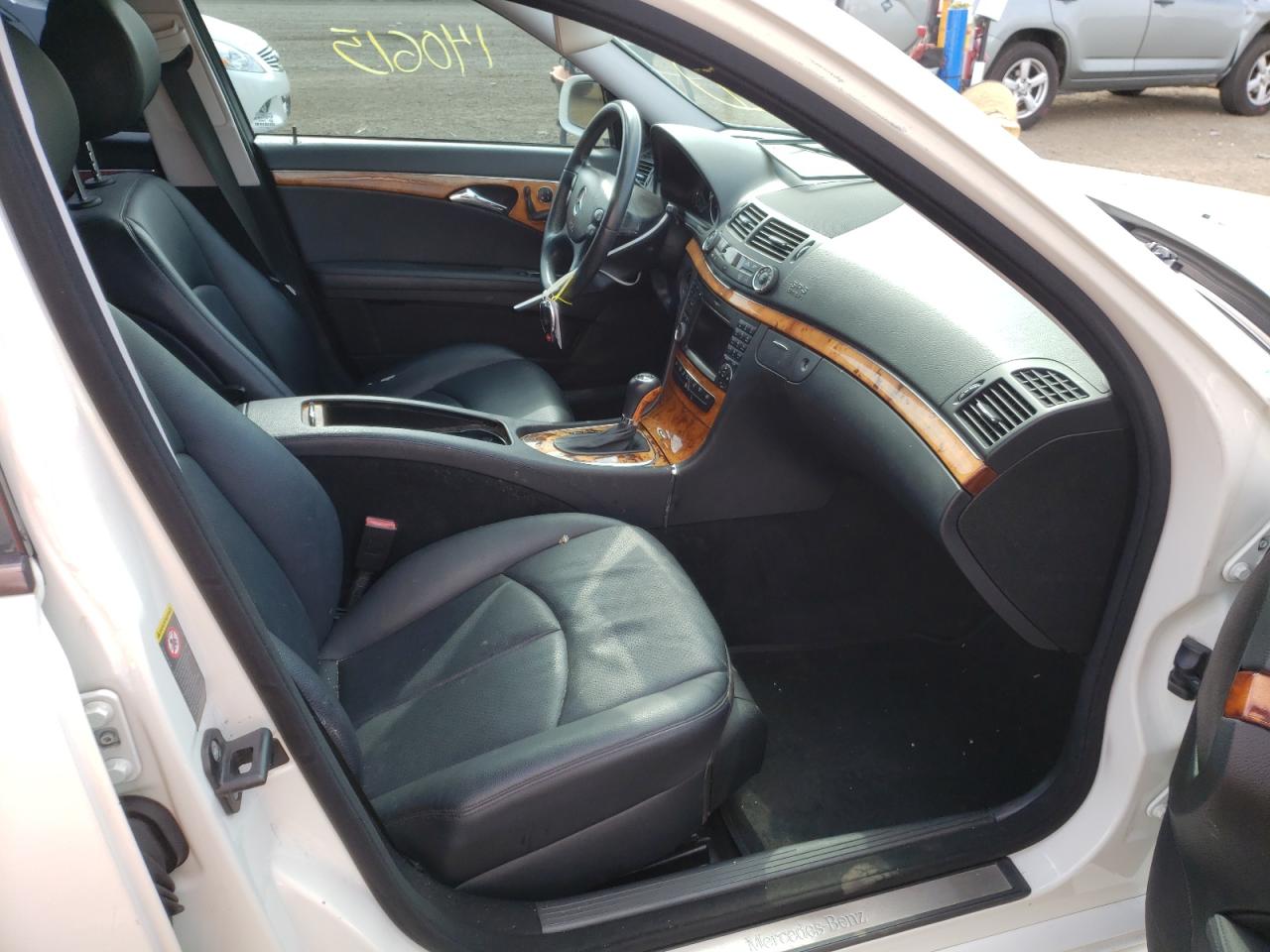Photo 5 from auction – 2009 MERCEDES-BENZ E 350 4MAT with VIN WDBUF87X39B415928
