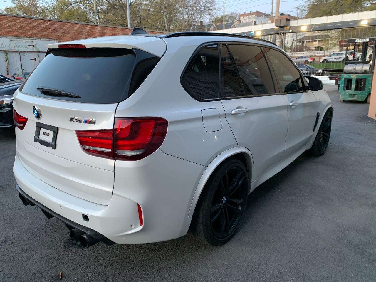 Photo 4 from auction – 2016 BMW X5 M with VIN 5YMKT6C52G0R79452