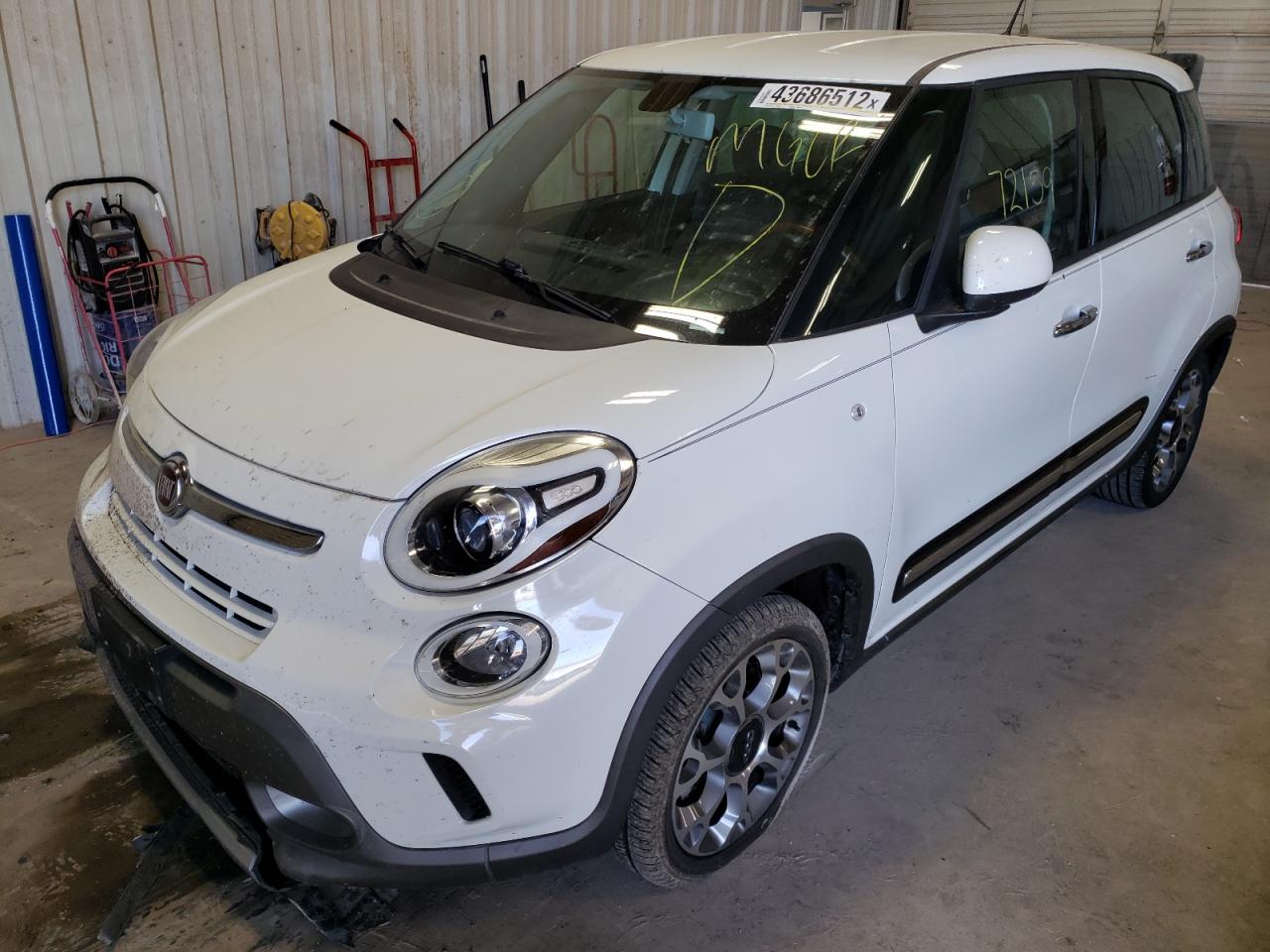 Photo 2 from auction – 2015 FIAT 500L TREKK with VIN ZFBCFADH0FZ031371
