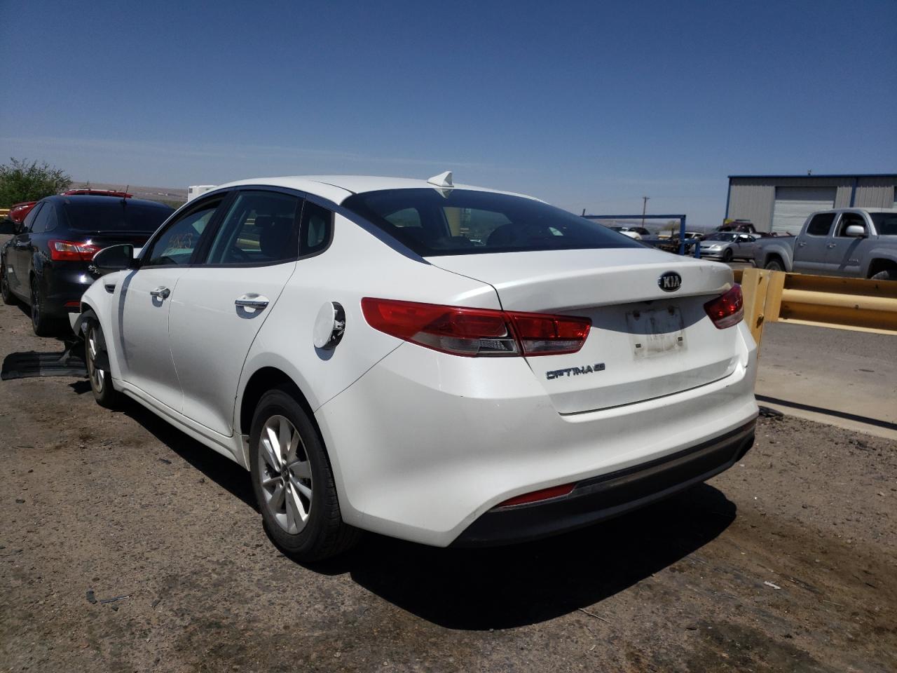 Photo 3 from auction – 2016 KIA OPTIMA LX with VIN KNAGT4L32G5076719