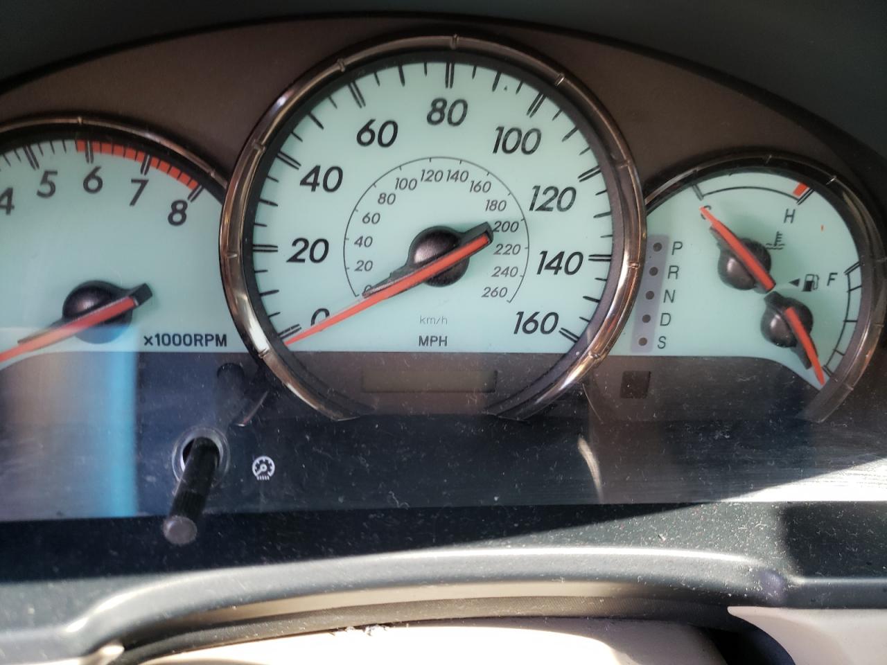 Photo 8 from auction – 2004 TOYOTA CAMRY SOLA with VIN 4T1CA30P14U003637