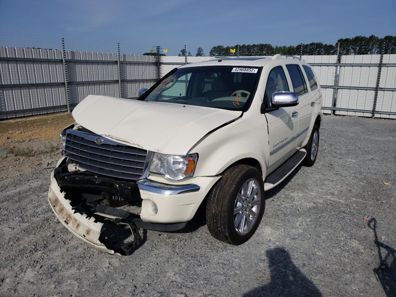 Photo 2 from auction – 2009 CHRYSLER ASPEN LIMI with VIN 1A8HW58T89F704074