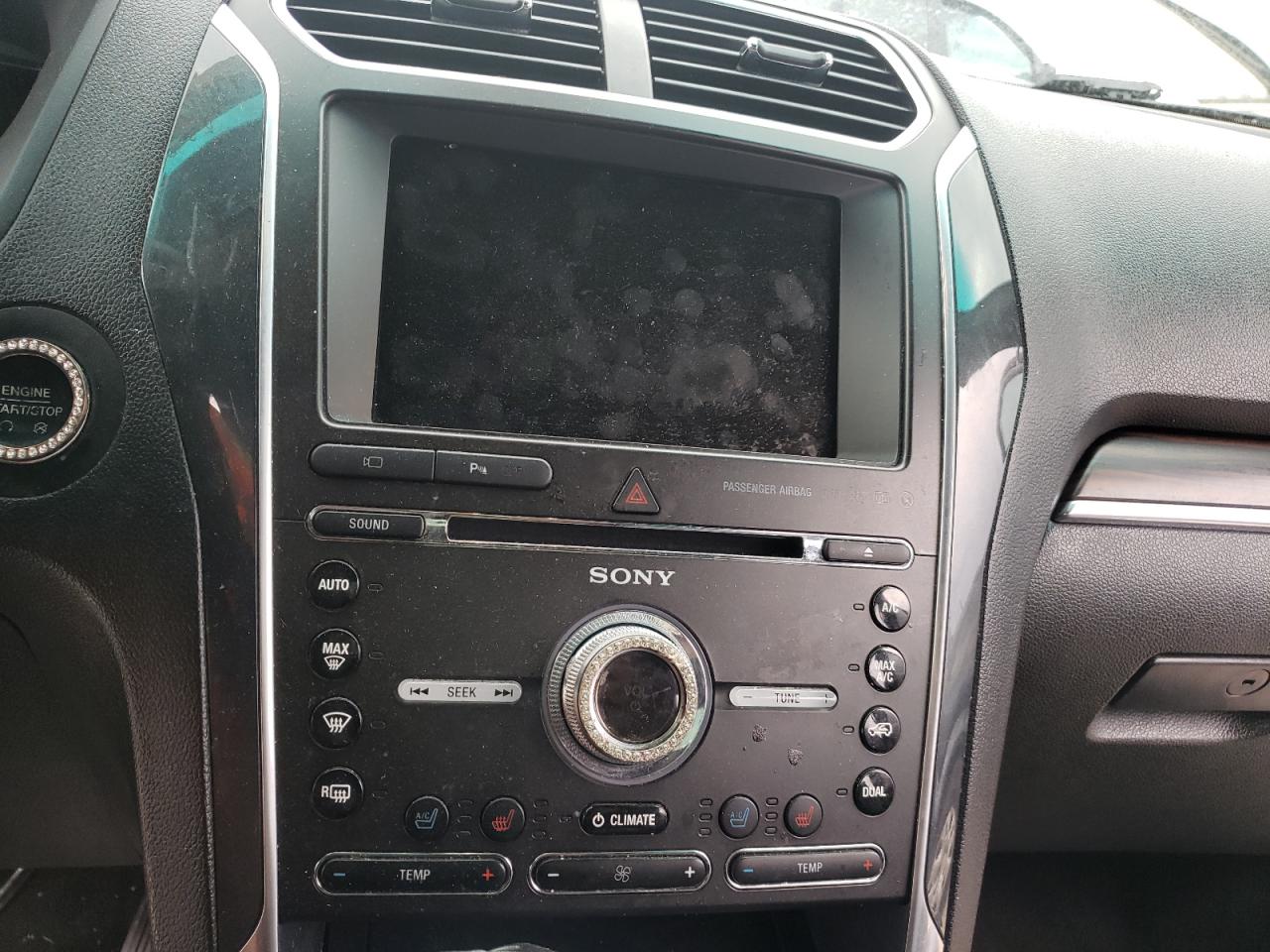 Photo 9 from auction – 2016 FORD EXPLORER L with VIN 1FM5K8F88GGA26693