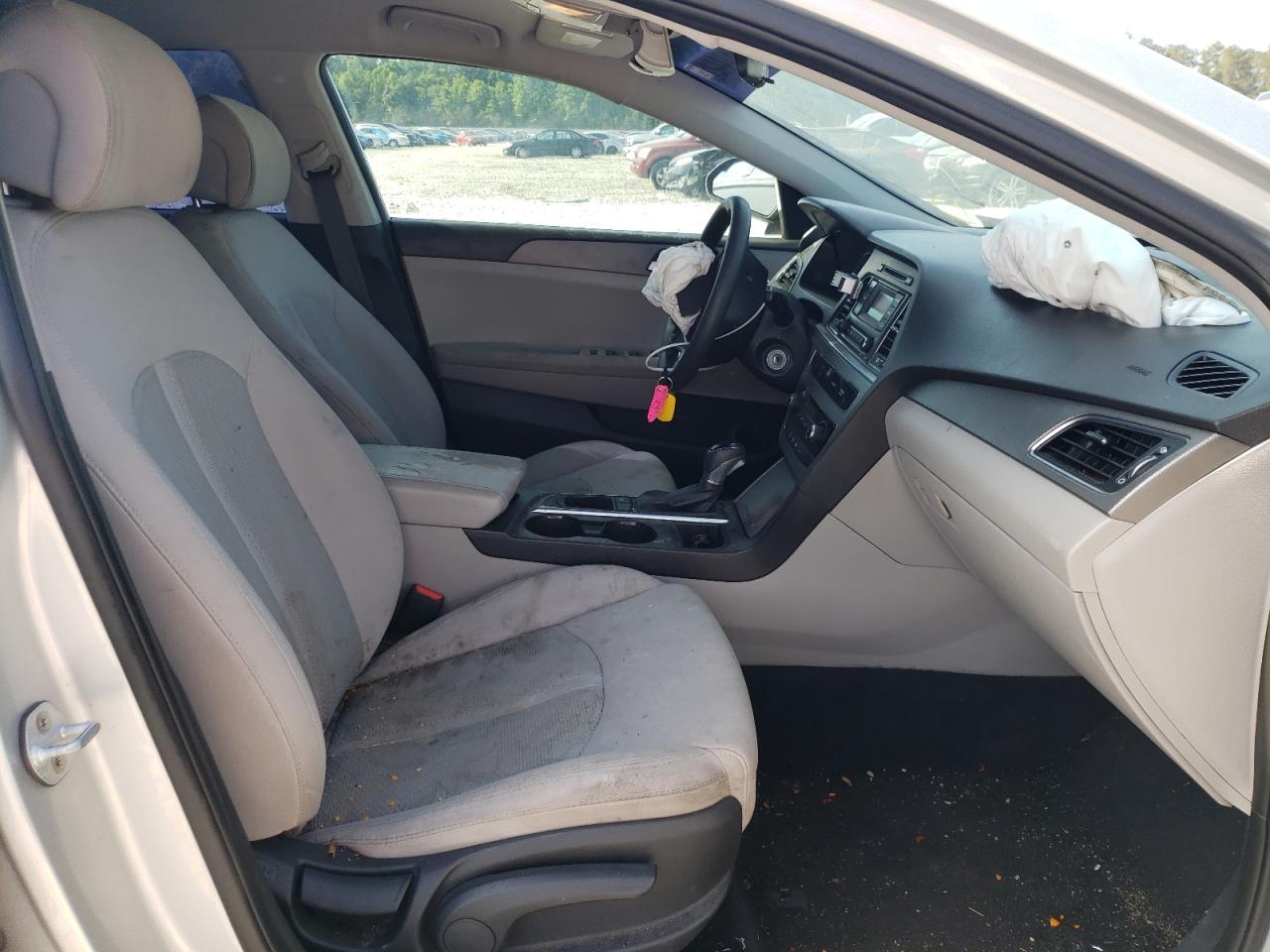 Photo 5 from auction – 2016 HYUNDAI SONATA SE with VIN 5NPE24AFXGH392606