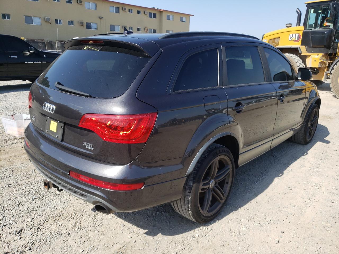 Photo 4 from auction – 2015 AUDI Q7 PRESTIG with VIN WA1DGAFE2FD008070