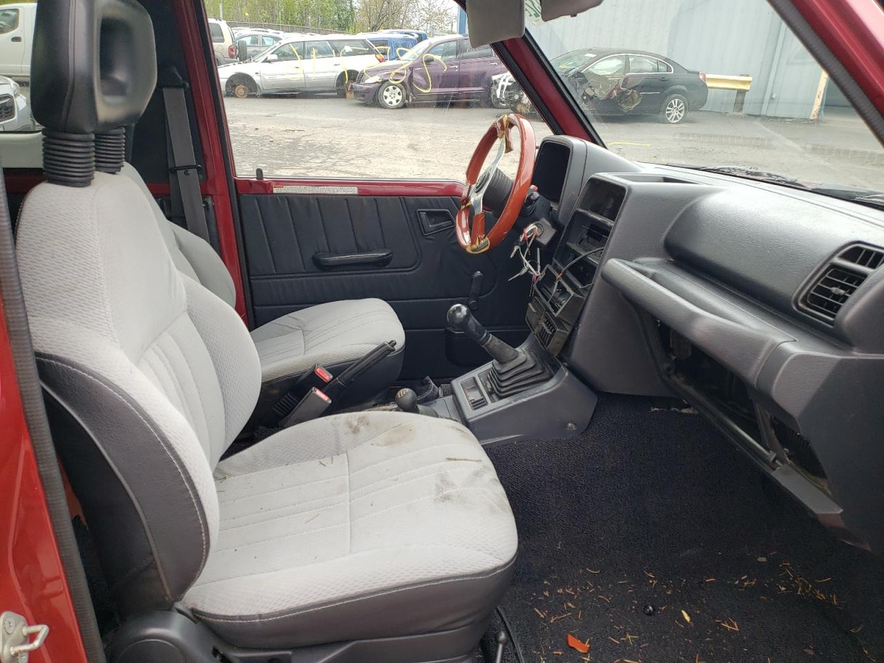 Photo 5 from auction – 1993 SUZUKI SIDEKICK J with VIN 2S3TA01C3P6405422