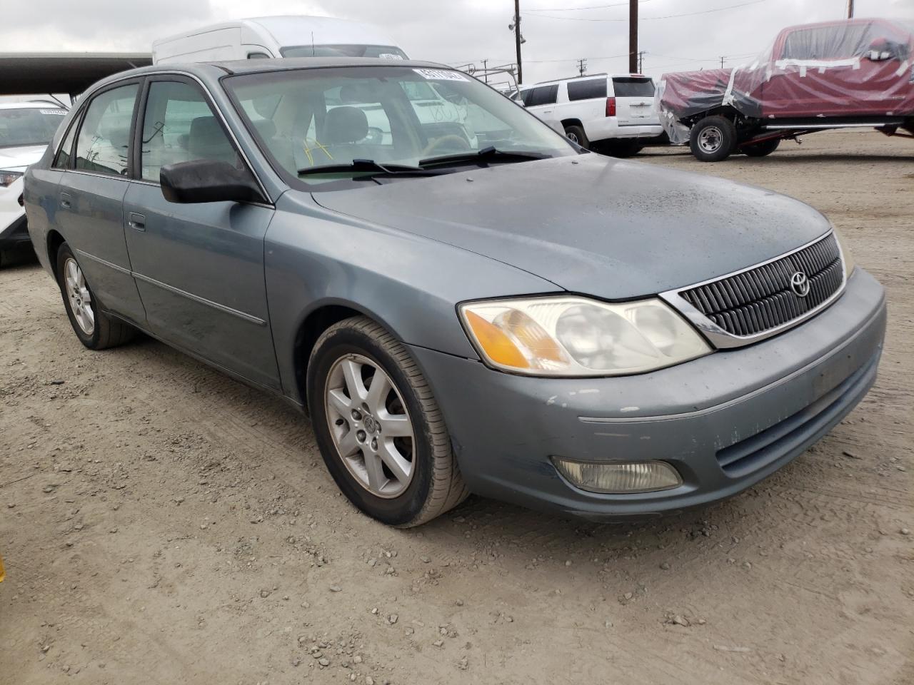 TOYOTA AVALON XL 2001 with VIN 4T1BF28B41U141605 - Photo from auction