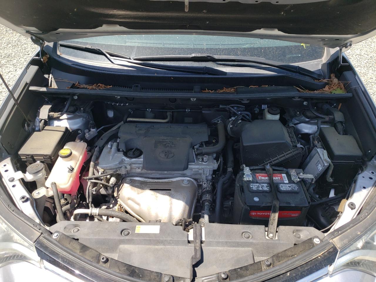 Photo 7 from auction – 2017 TOYOTA RAV4 XLE with VIN 2T3WFREV6HW363489