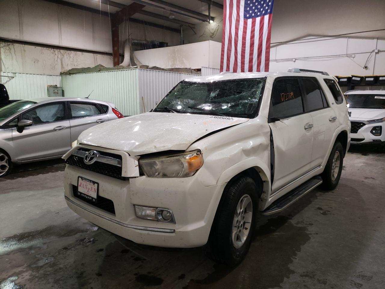 Photo 2 from auction – 2012 TOYOTA 4RUNNER SR with VIN JTEZU5JR9C5035015