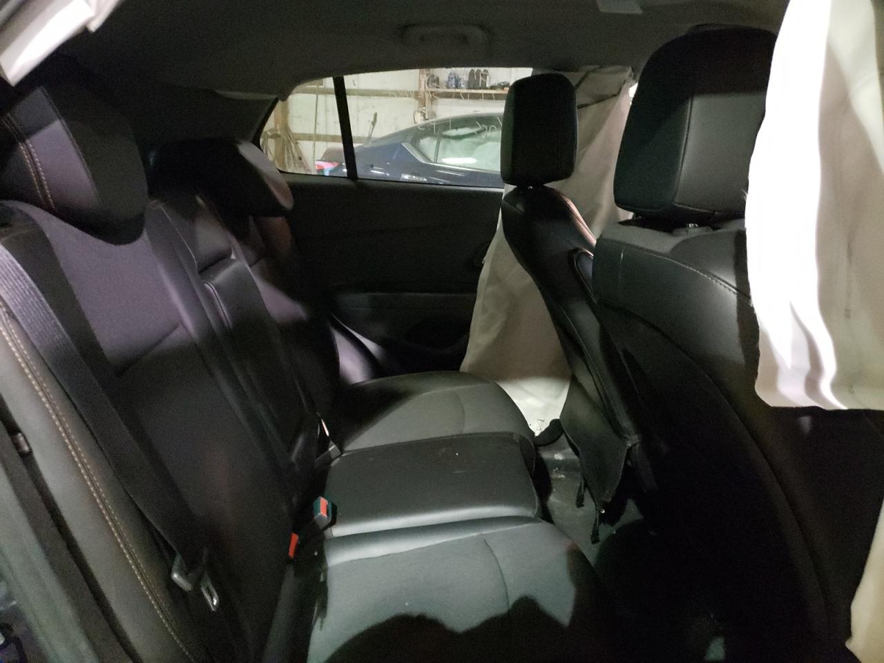 Photo 6 from auction – 2019 CHEVROLET TRAX 1LT with VIN 3GNCJPSB8KL221439