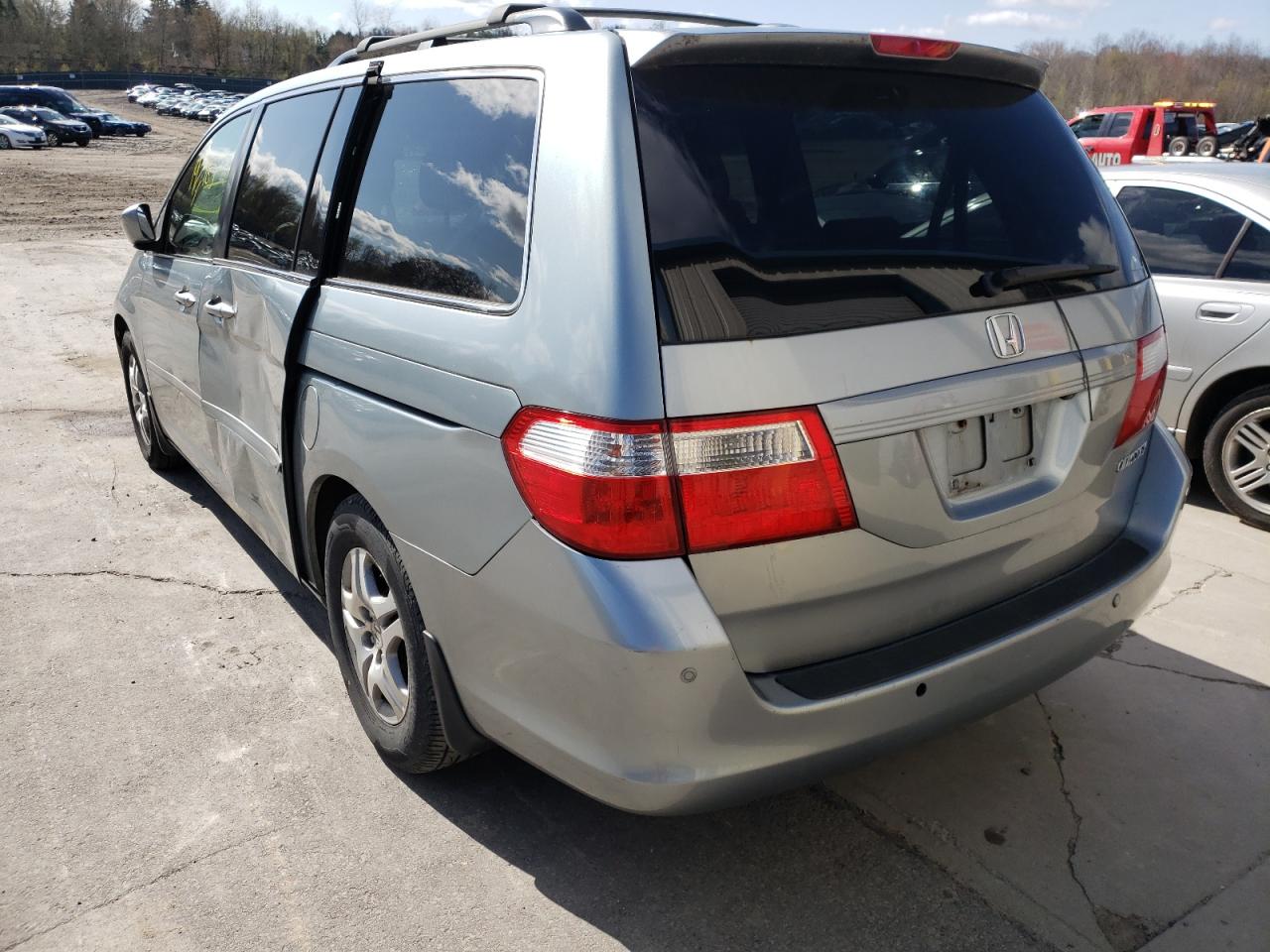Photo 3 from auction – 2005 HONDA ODYSSEY with VIN 5FNRL38715B112686