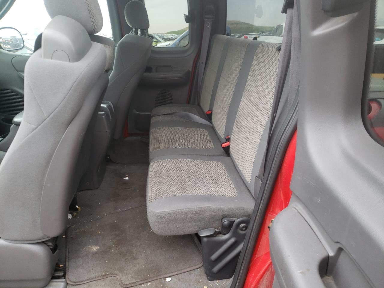 Photo 6 from auction – 2002 FORD F150 with VIN 2FTRX18W92CA80086