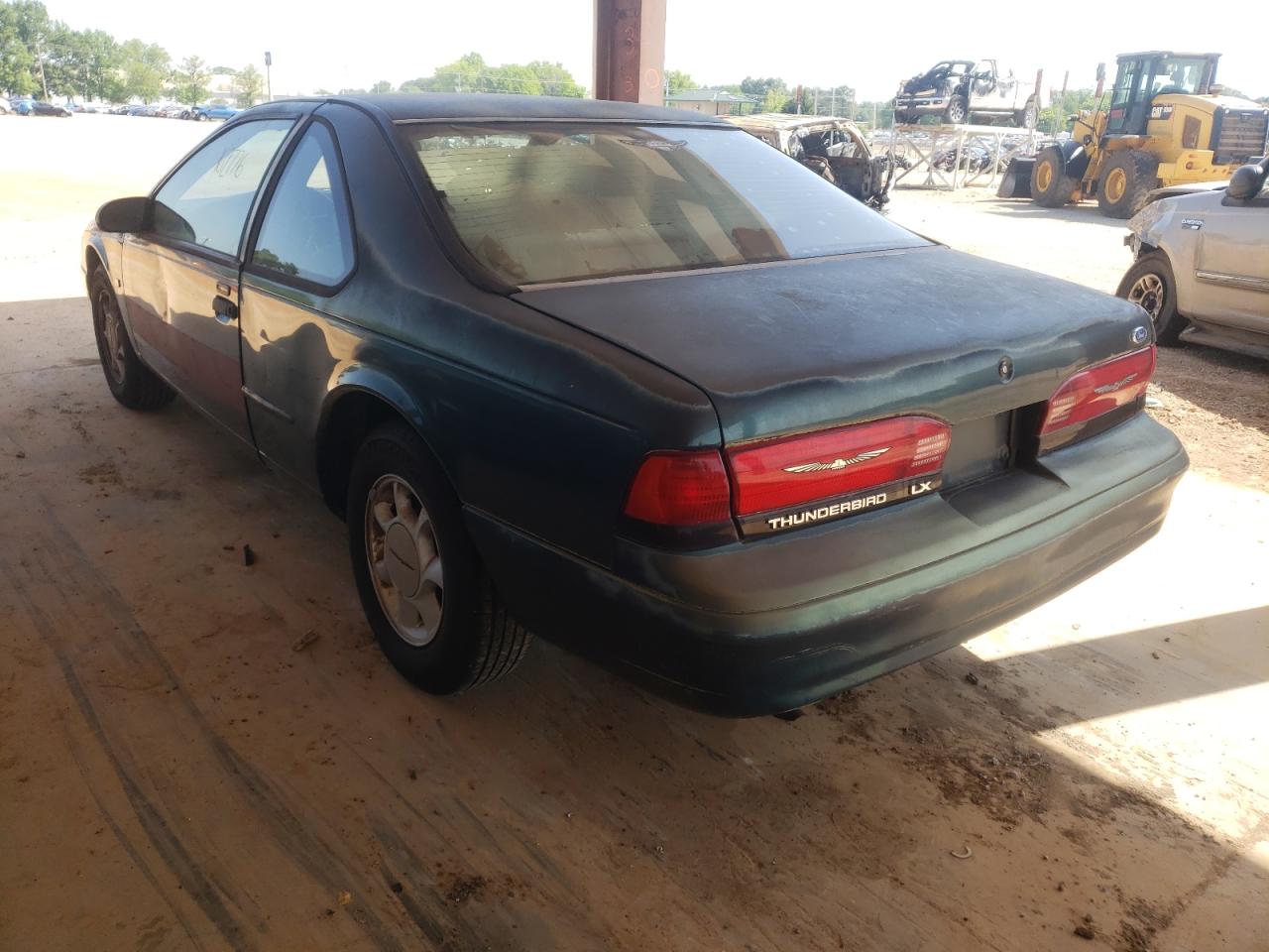 Photo 3 from auction – 1995 FORD THUNDERBIR with VIN 1FALP62W5SH207958
