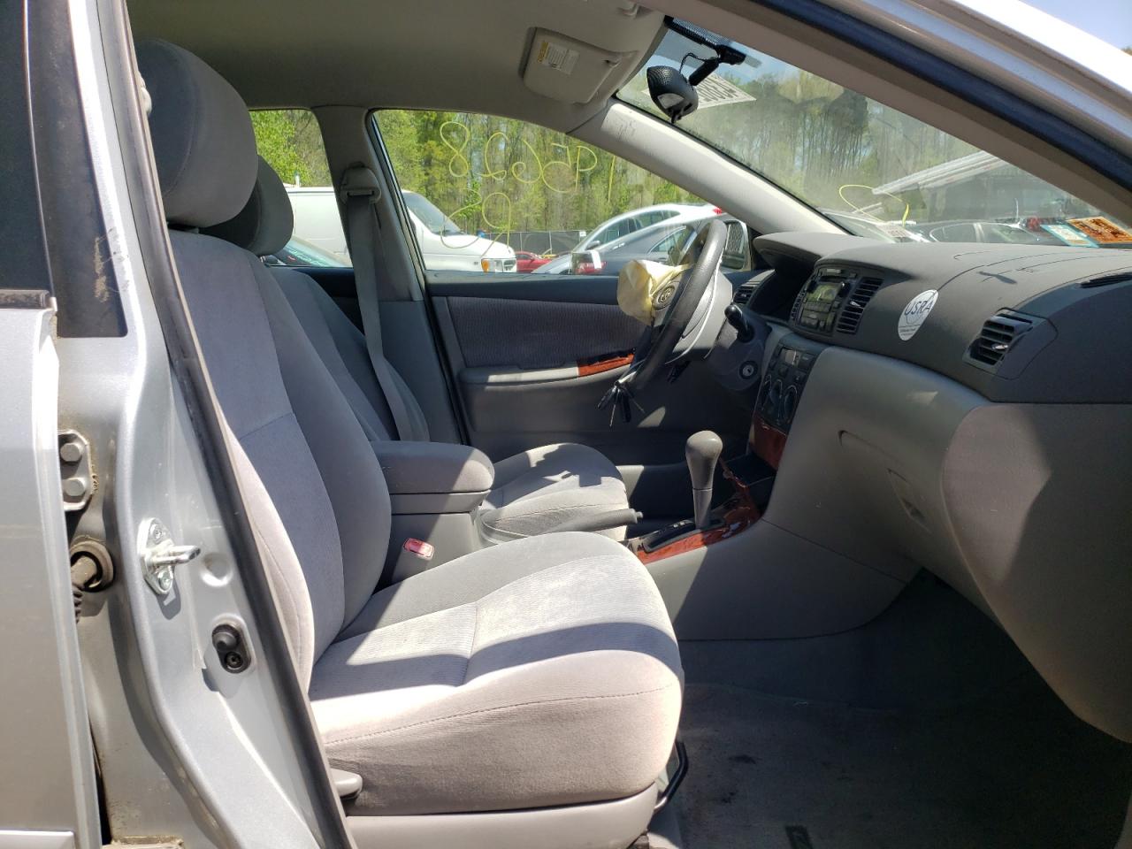 Photo 5 from auction – 2005 TOYOTA COROLLA CE with VIN 2T1BR32E65C421548