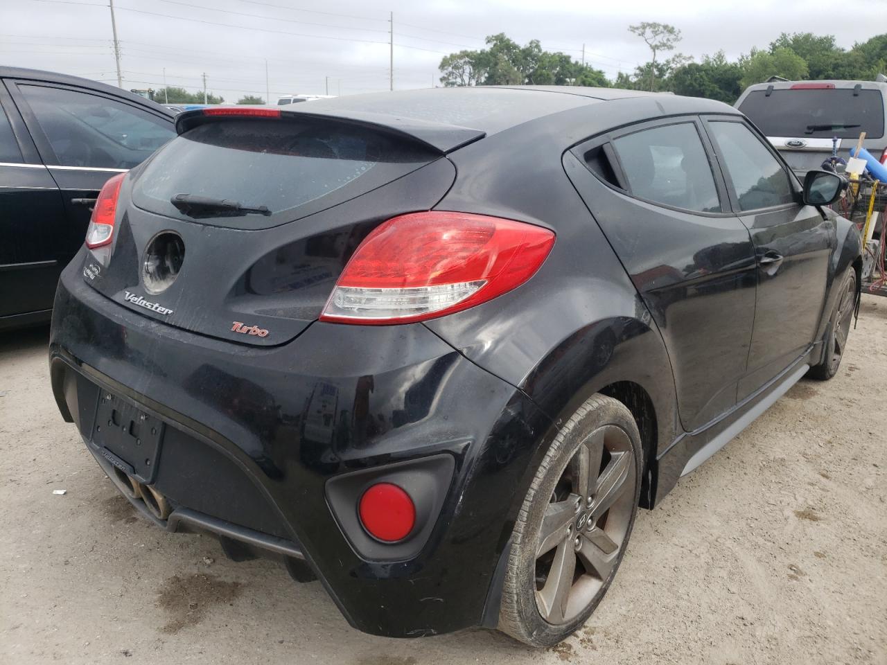 Photo 4 from auction – 2013 HYUNDAI VELOSTER T with VIN KMHTC6AE2DU175295