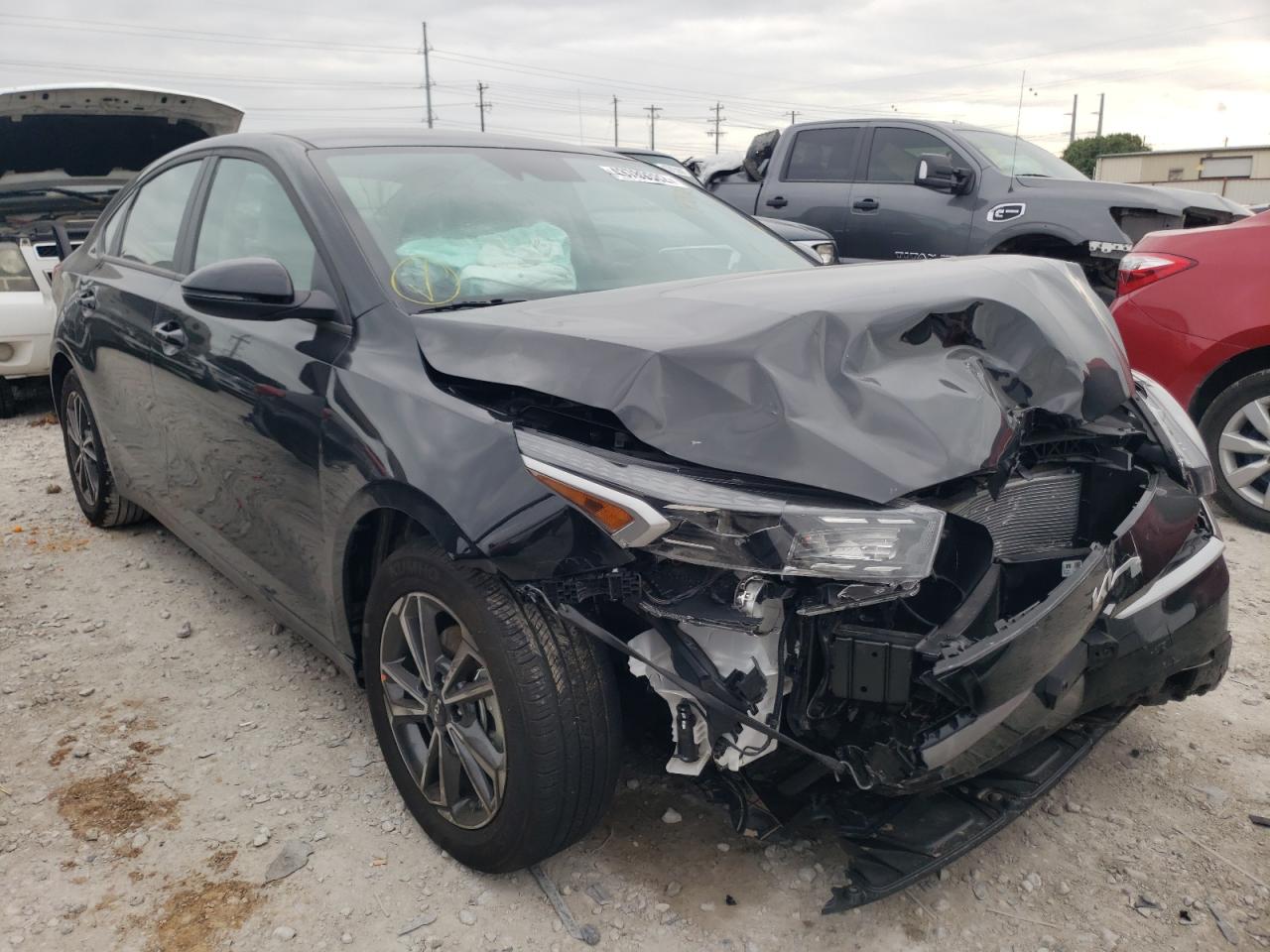 KIA FORTE FE 2022 with VIN 3KPF24AD8NE438762 - Photo from auction