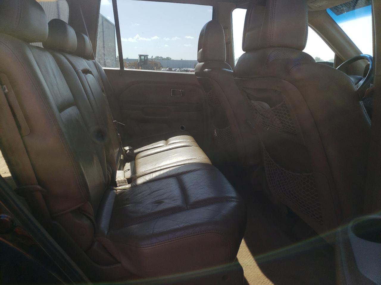 Photo 6 from auction – 2005 HONDA PILOT EXL with VIN 2HKYF18535H554117