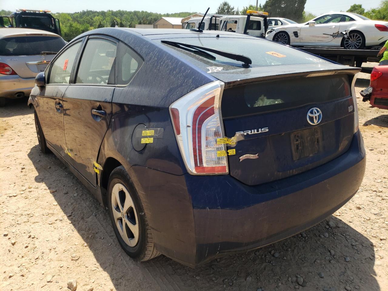 Photo 3 from auction – 2013 TOYOTA PRIUS with VIN JTDKN3DU3D1723897
