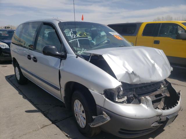 CHRYSLER VOYAGER 2000 with VIN 2C4GJ2538YR773620 - Photo from auction