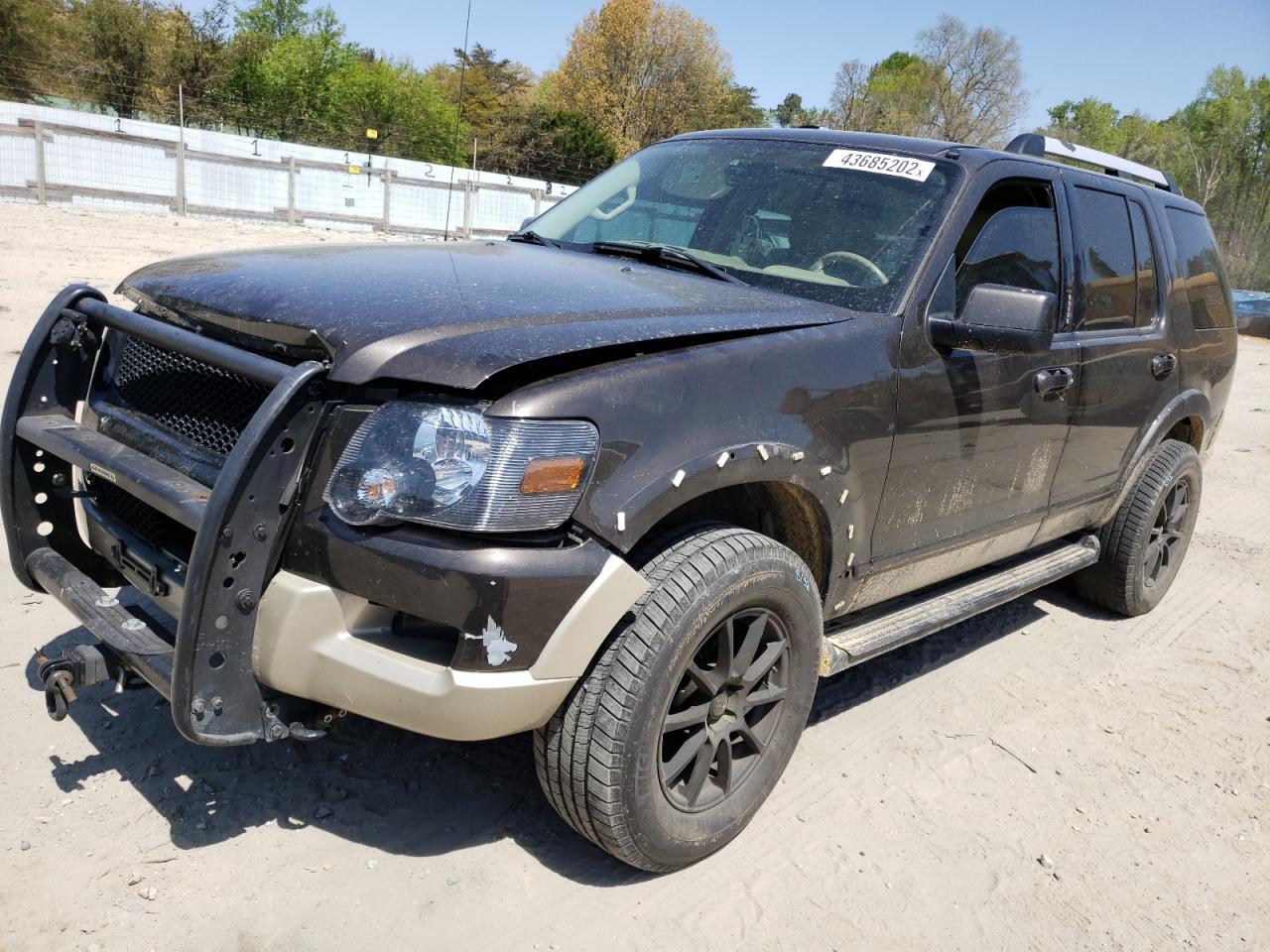 Photo 2 from auction – 2007 FORD EXPLORER E with VIN 1FMEU74E57UB46109
