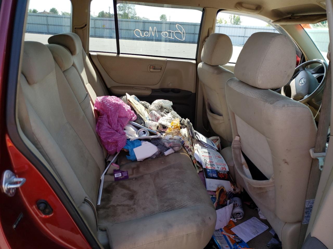 صورة رقم 6 من المزاد - 2005 TOYOTA HIGHLANDER مع VIN JTEDP21A850070137