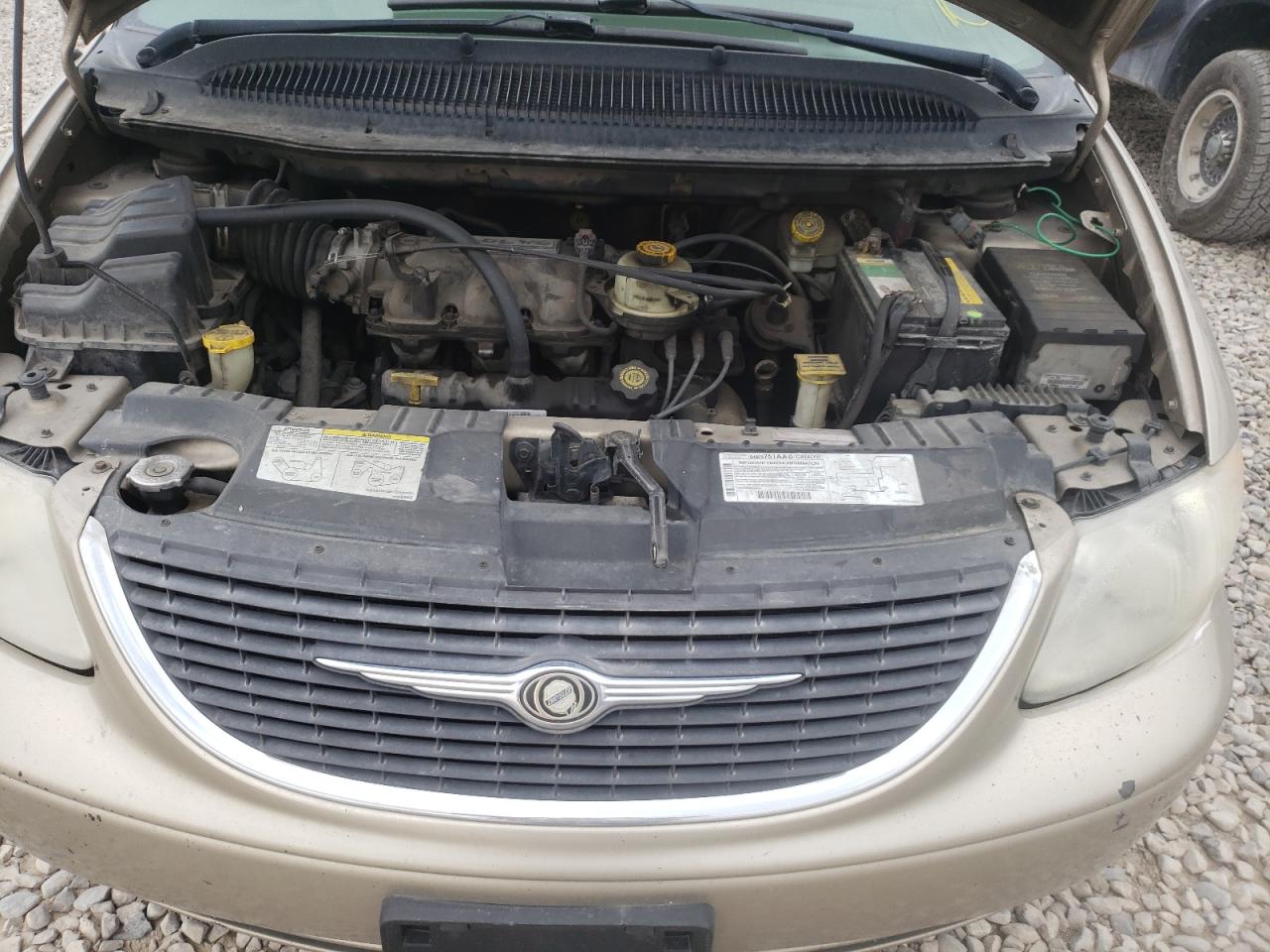 Photo 7 from auction – 2003 CHRYSLER TOWN & COU with VIN 2C4GP74L03R132192