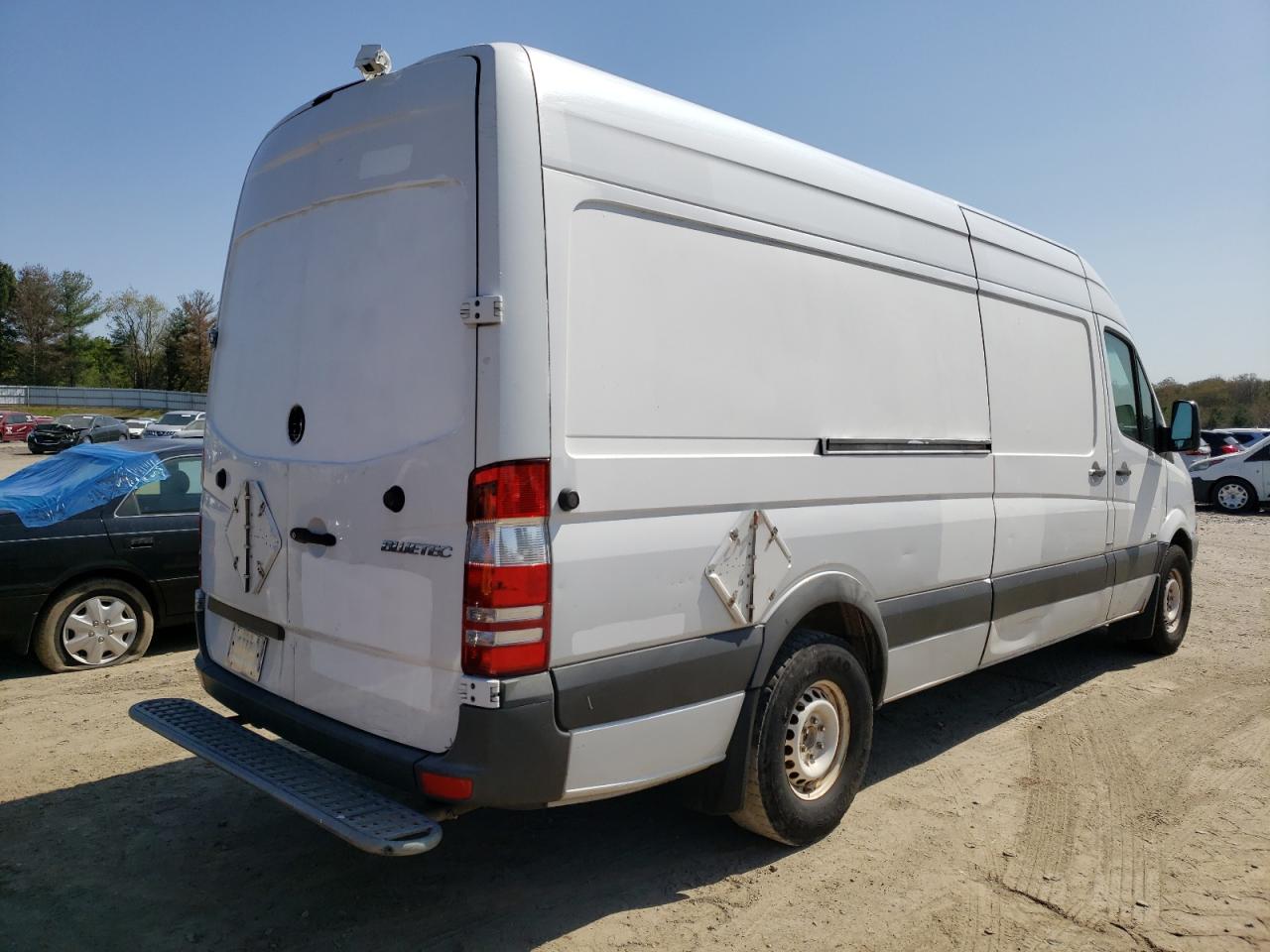 Photo 4 from auction – 2011 MERCEDES-BENZ SPRINTER 2 with VIN WD3PE8CB0B5603395