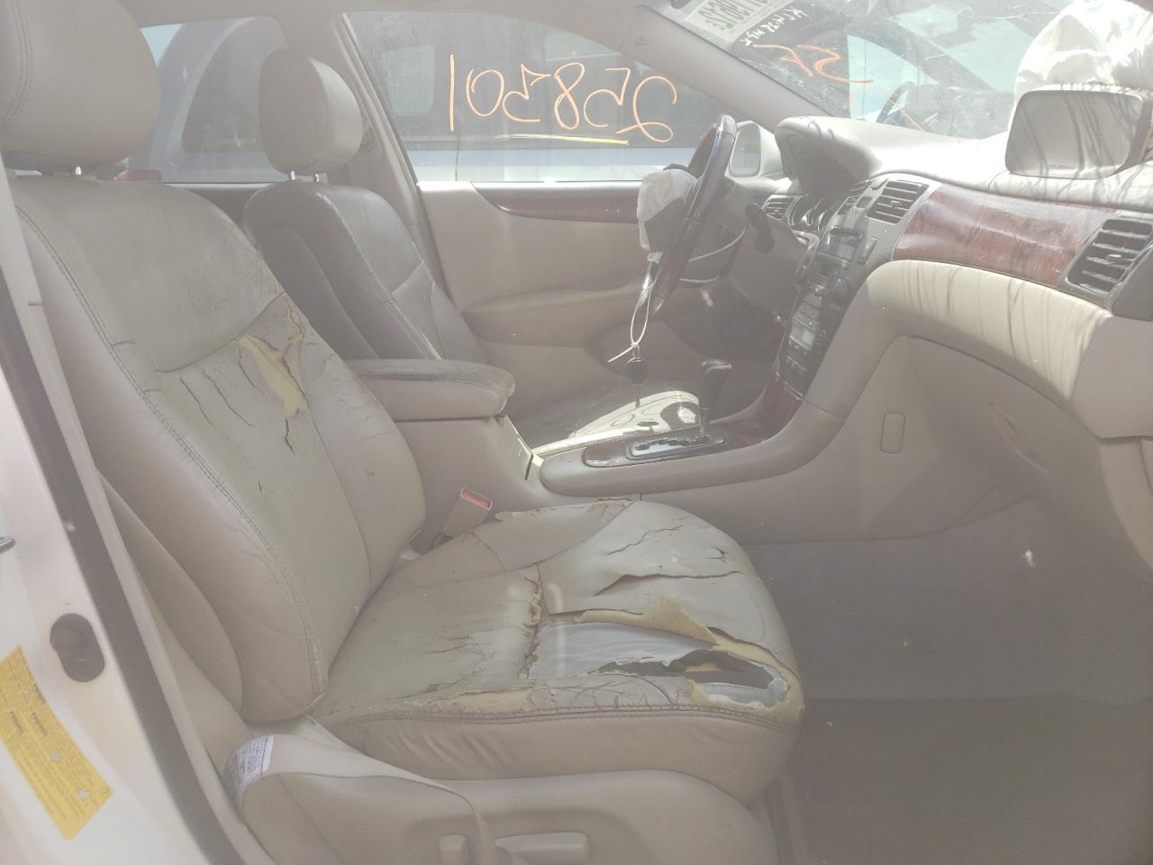 Photo 5 from auction – 2003 LEXUS ES 300 with VIN JTHBF30G836002942