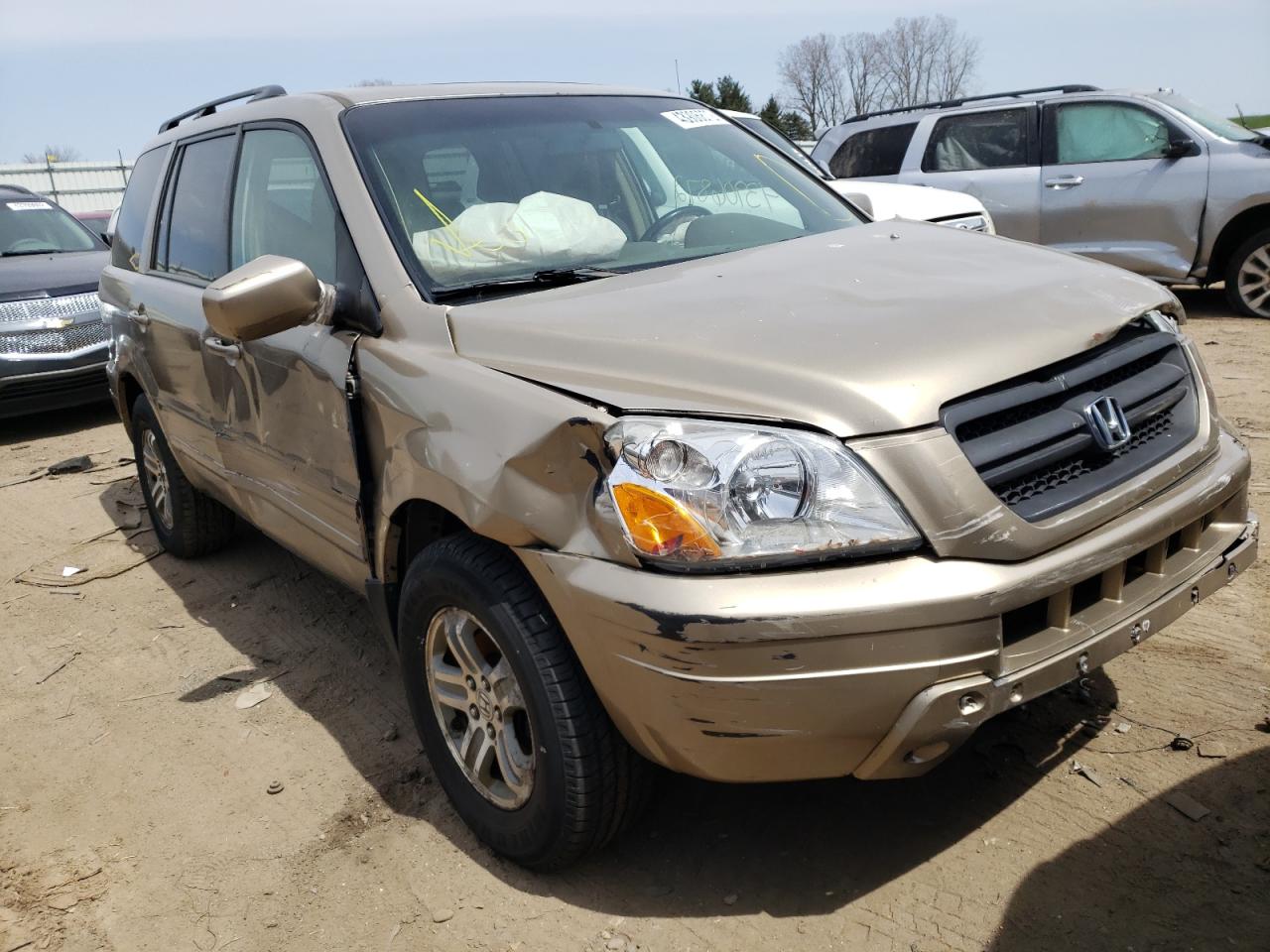 HONDA PILOT EXL 2005 with VIN 5FNYF18675B052816 - Photo from auction