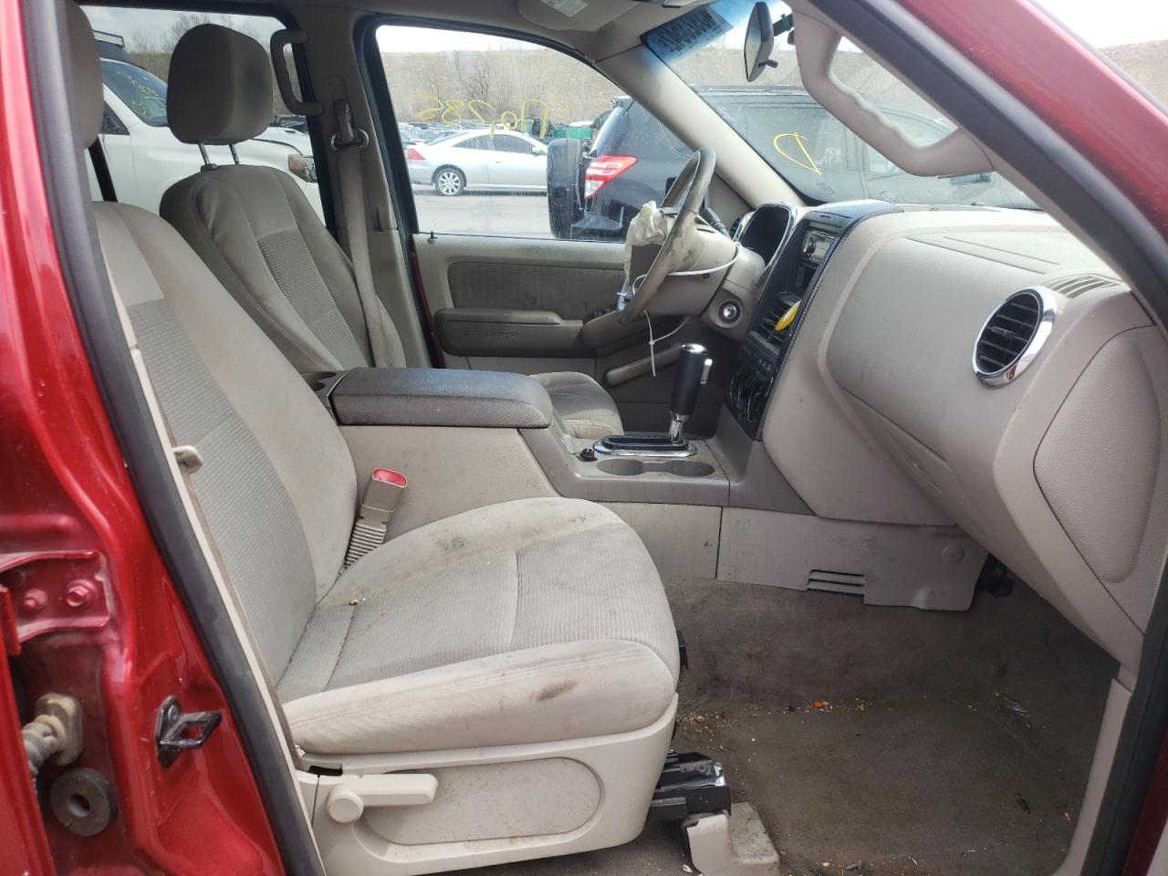 Photo 5 from auction – 2006 FORD EXPLORER X with VIN 1FMEU73E16UB41277