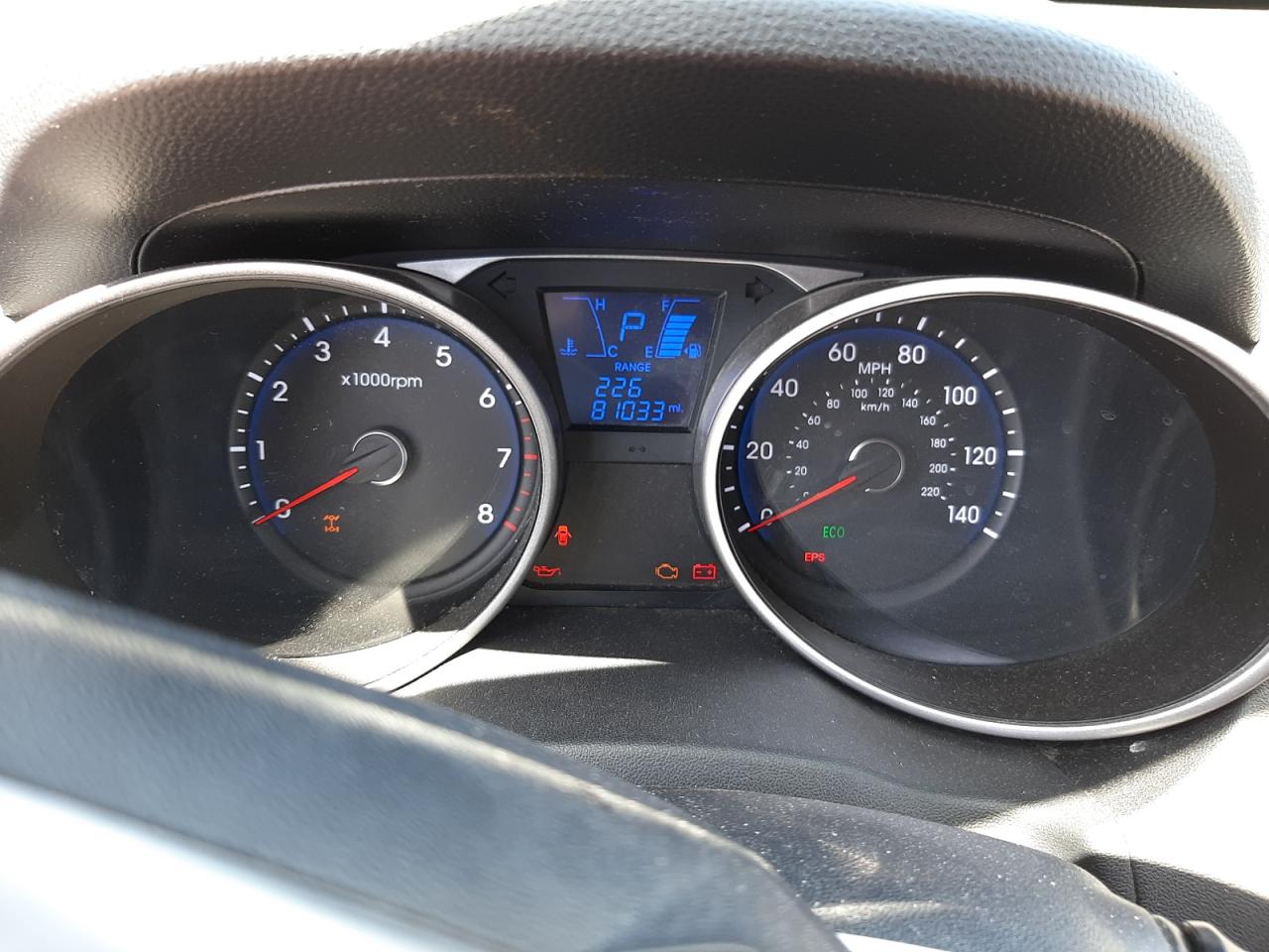 Photo 8 from auction – 2012 HYUNDAI TUCSON GLS with VIN KM8JUCAC4CU477753
