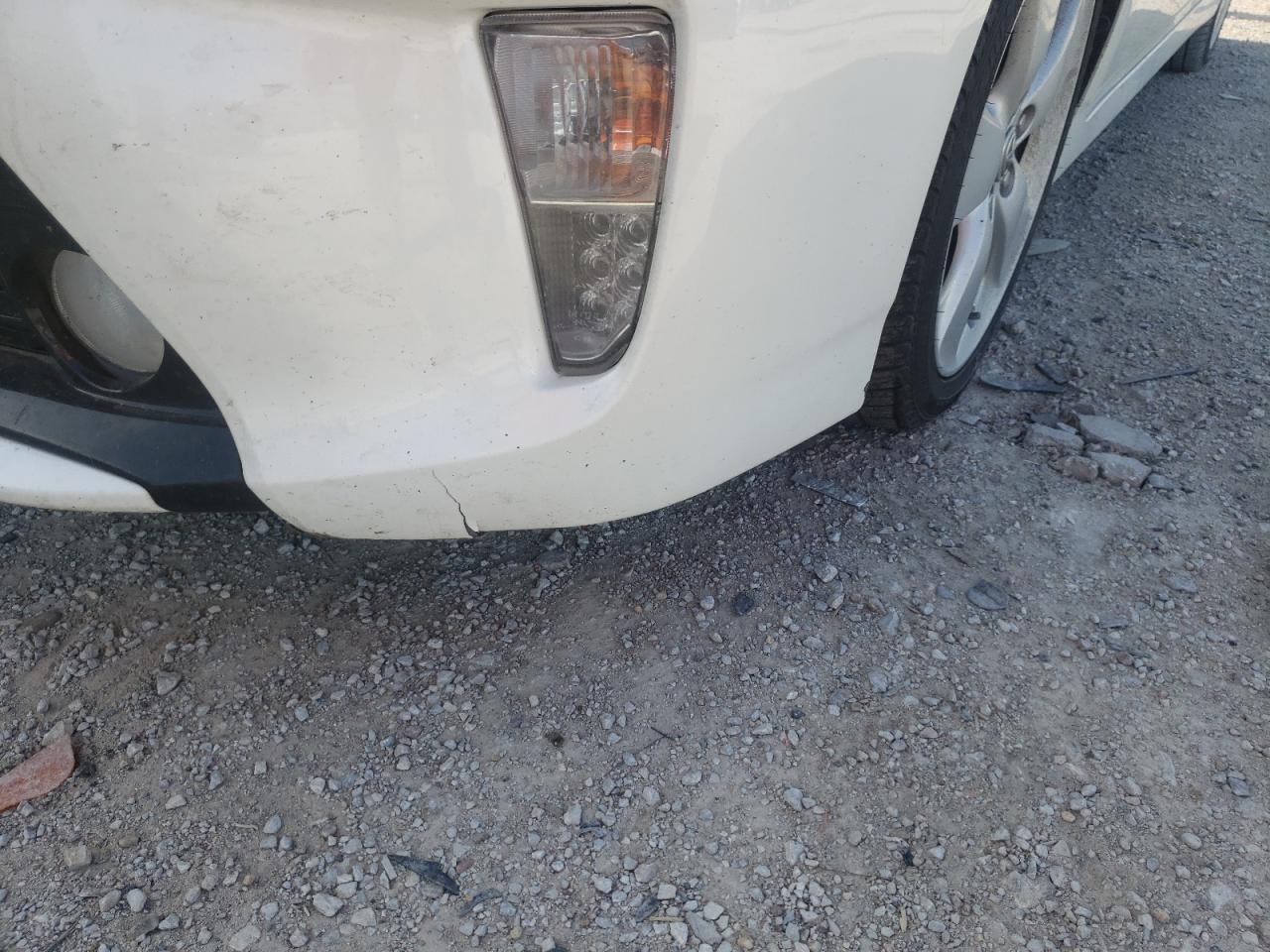 Photo 9 from auction – 2014 TOYOTA PRIUS with VIN JTDKN3DU9E1813296