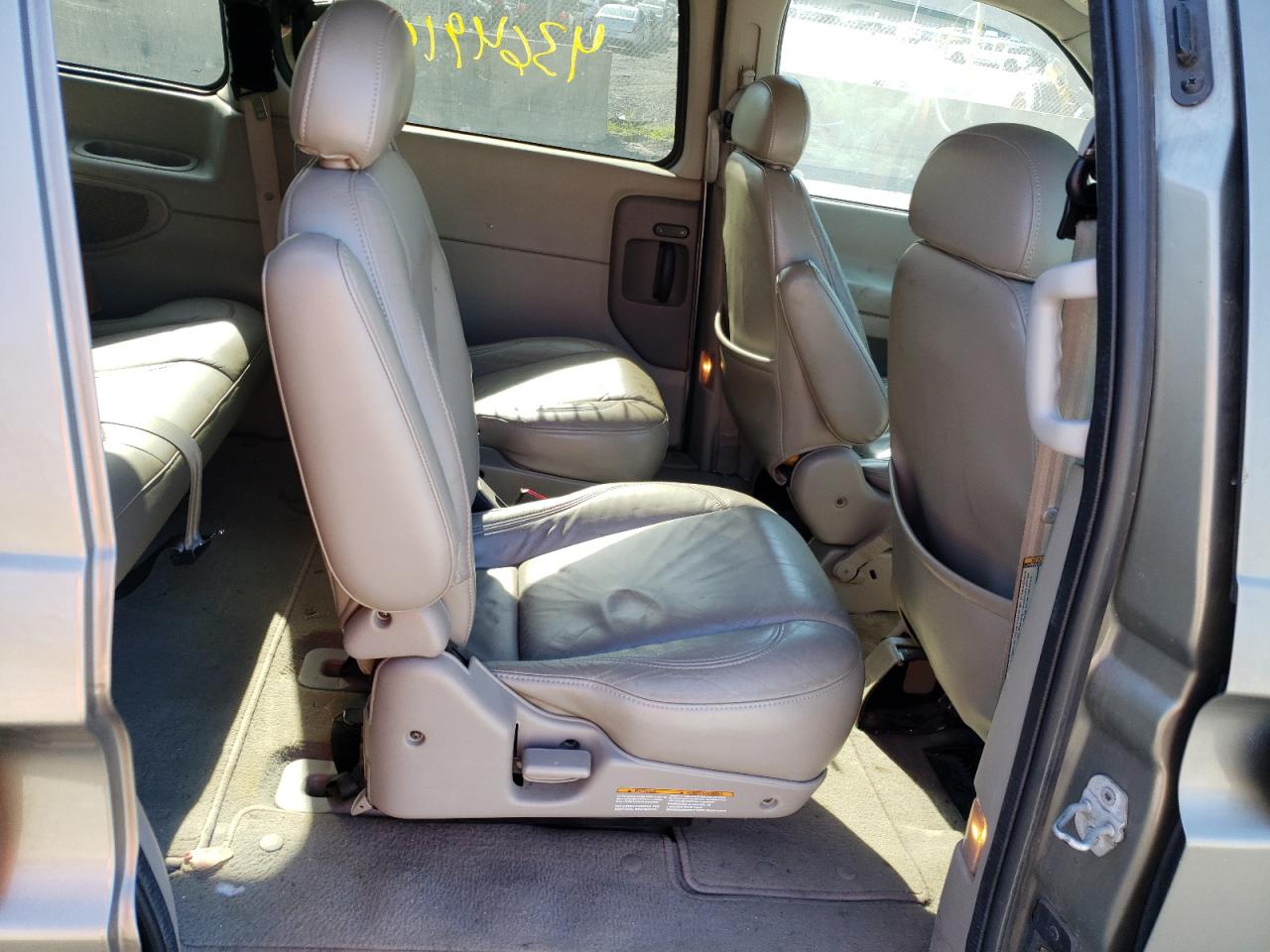 Photo 6 from auction – 2000 MERCURY VILLAGER E with VIN 4M2XV14T8YDJ23246
