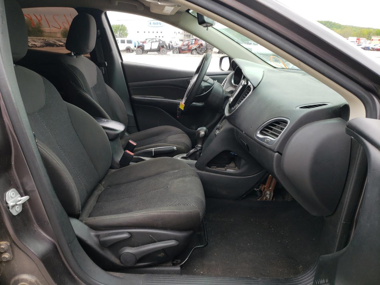 Photo 5 from auction – 2016 DODGE DART SXT with VIN 1C3CDFBB3GD667820