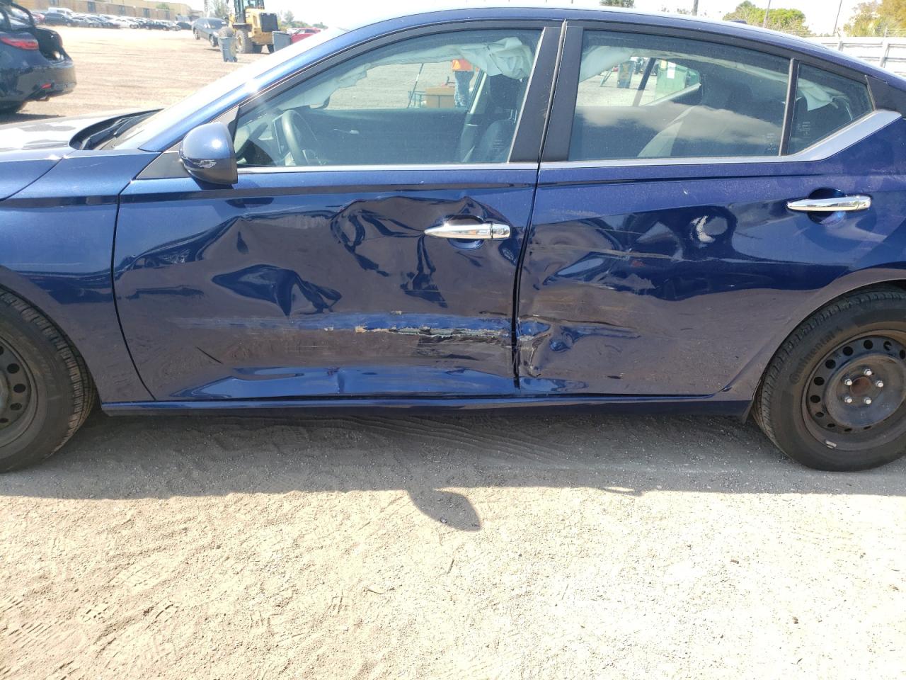 Photo 9 from auction – 2019 NISSAN ALTIMA S with VIN 1N4BL4BV6KC201263