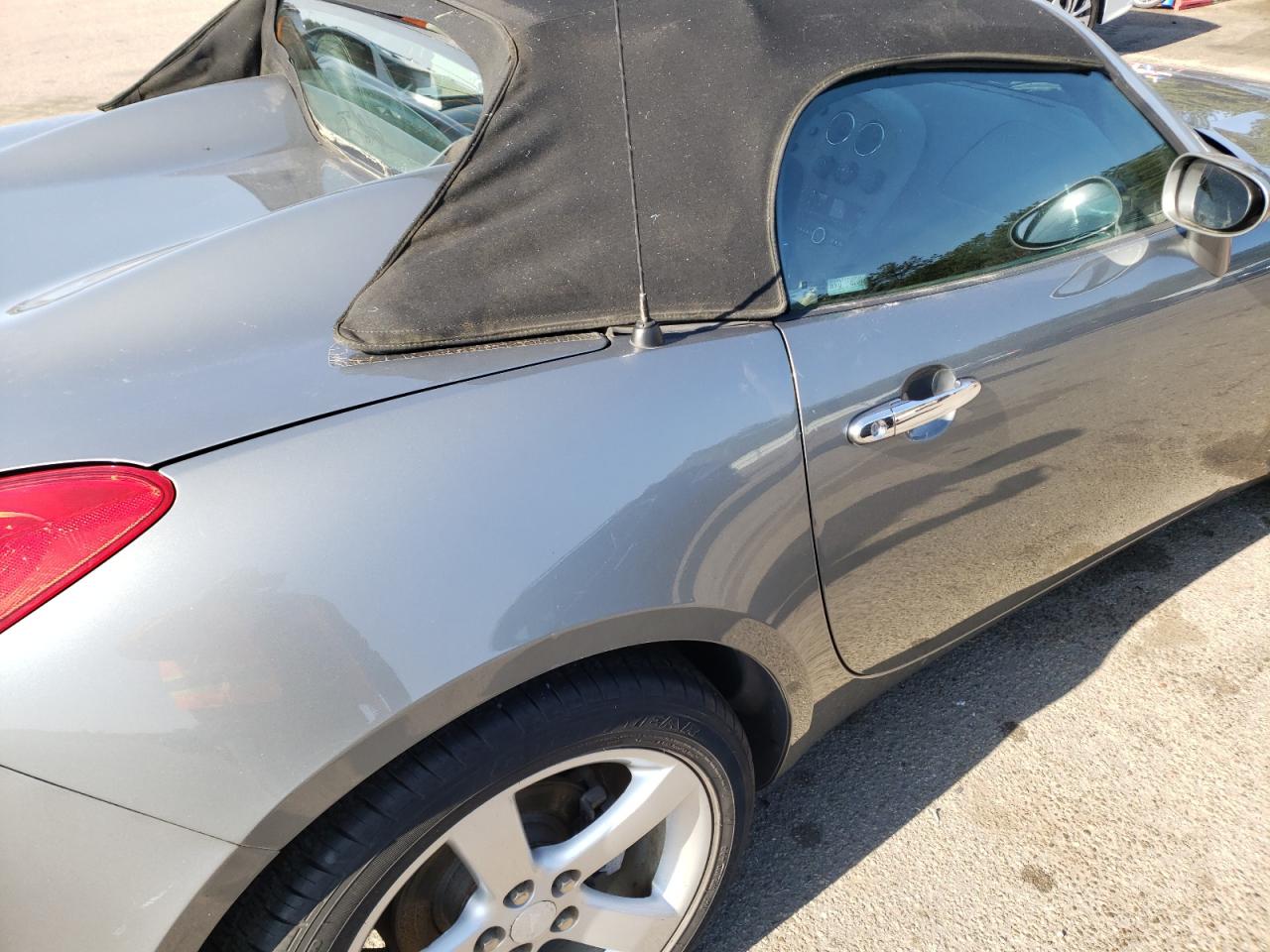 Photo 6 from auction – 2006 PONTIAC SOLSTICE with VIN 1G2MB33B56Y102600