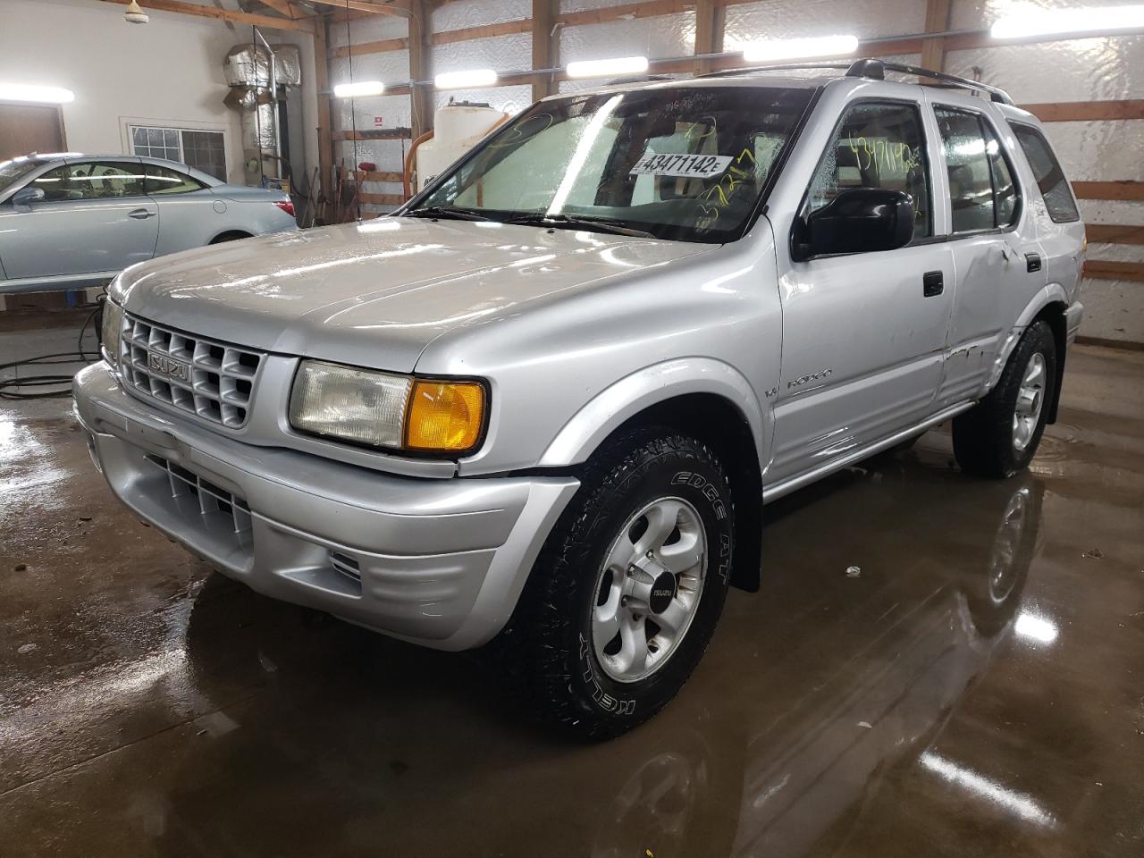 Photo 2 from auction – 1999 ISUZU RODEO S with VIN 4S2CM58W3X4372172