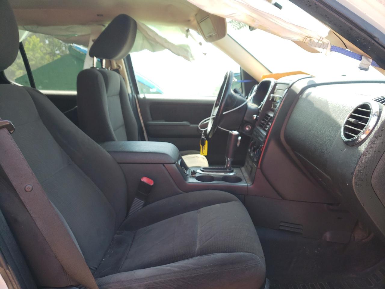 Photo 5 from auction – 2010 FORD EXPLORER S with VIN 1FMEU3BE4AUA54296