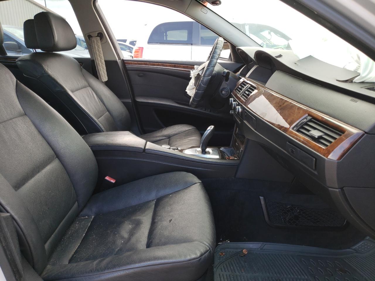 Photo 5 from auction – 2009 BMW 528 I with VIN WBANU53539C120883