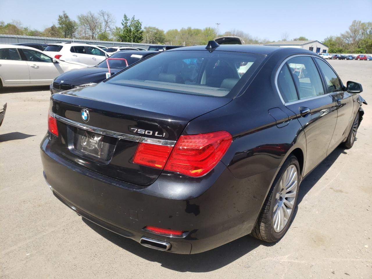 Photo 4 from auction – 2012 BMW 7 SERIES with VIN WBAKC8C5XCC437249