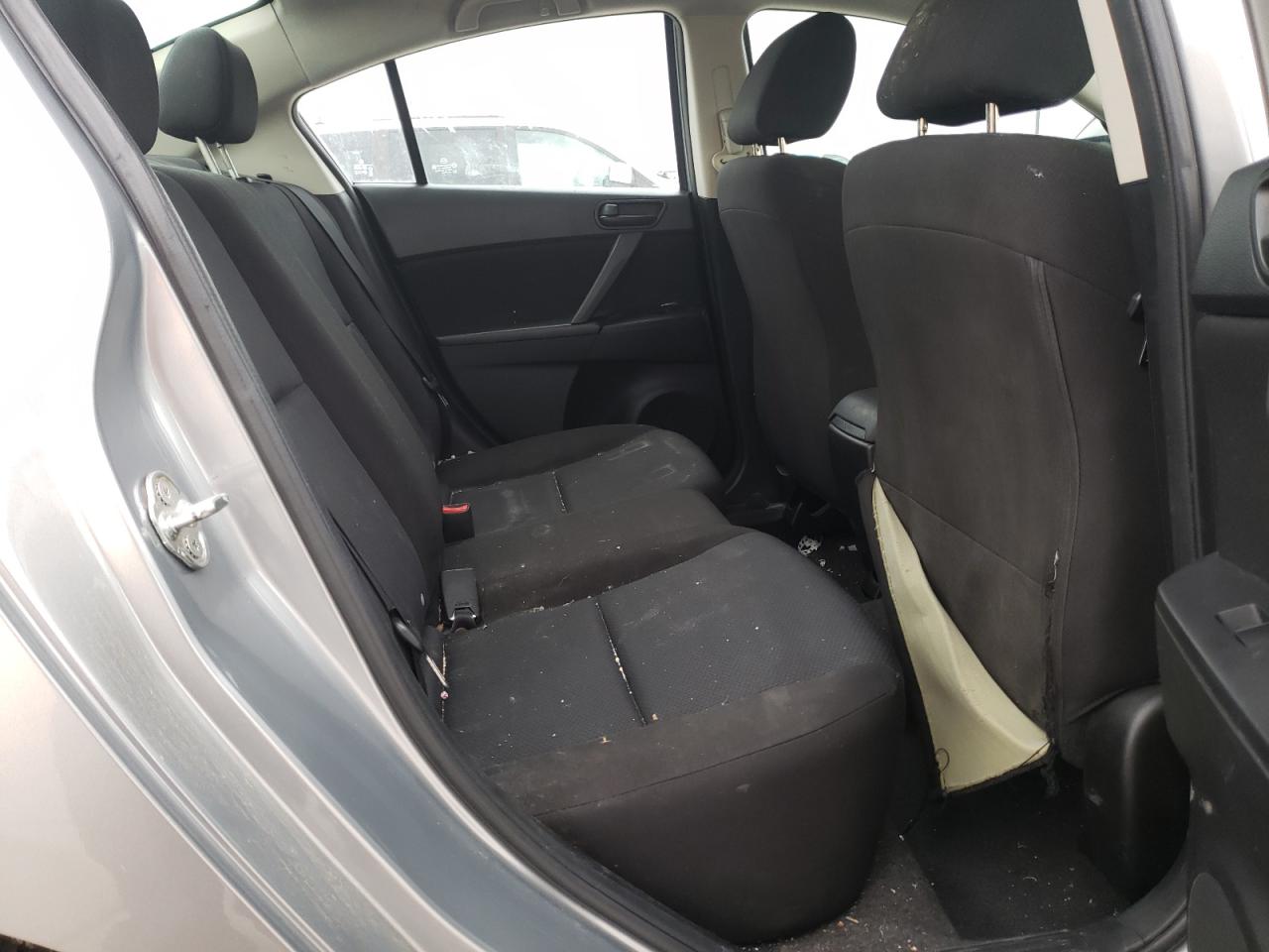 Photo 6 from auction – 2011 MAZDA 3 I with VIN JM1BL1UF6B1493040