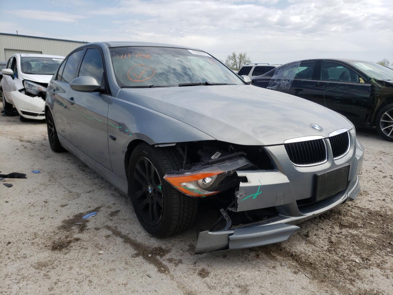 BMW 325 XI 2006 with VIN WBAVD13576KV11738 - Photo from auction