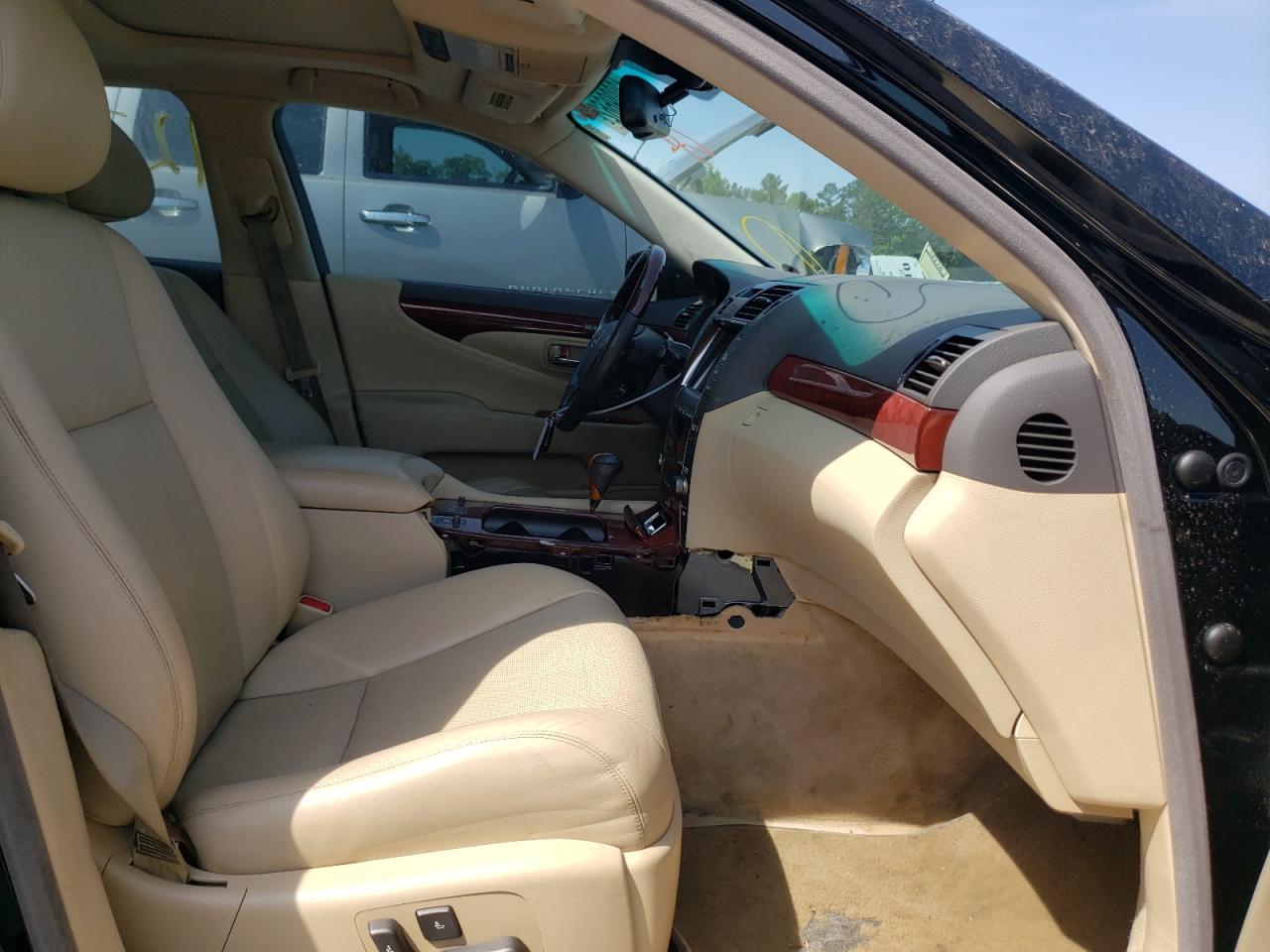 Photo 5 from auction – 2007 LEXUS LS 460 with VIN JTHBL46F575037155