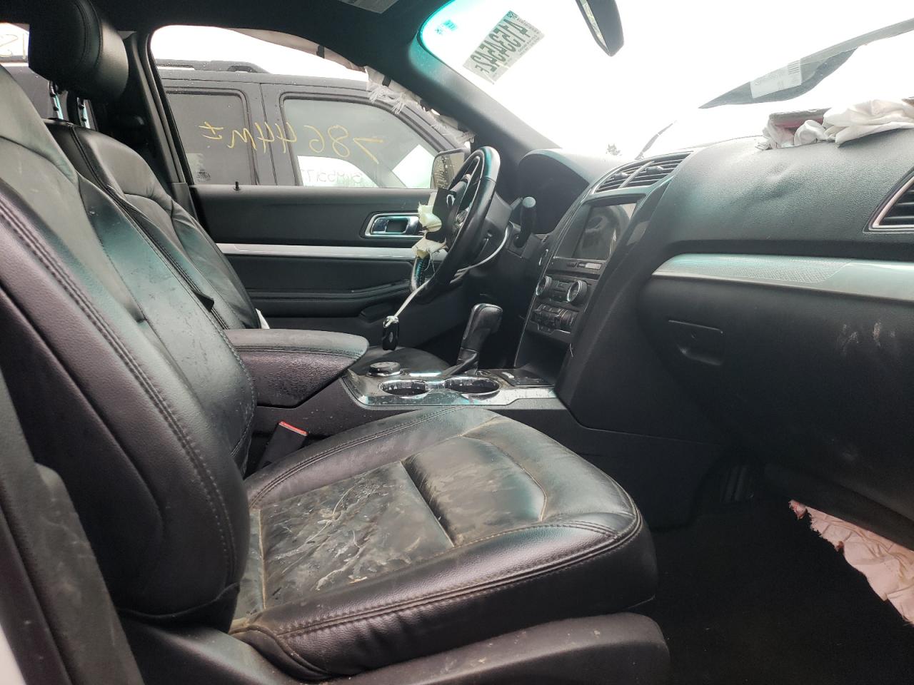 Photo 5 from auction – 2017 FORD EXPLORER X with VIN 1FM5K8D85HGA92543