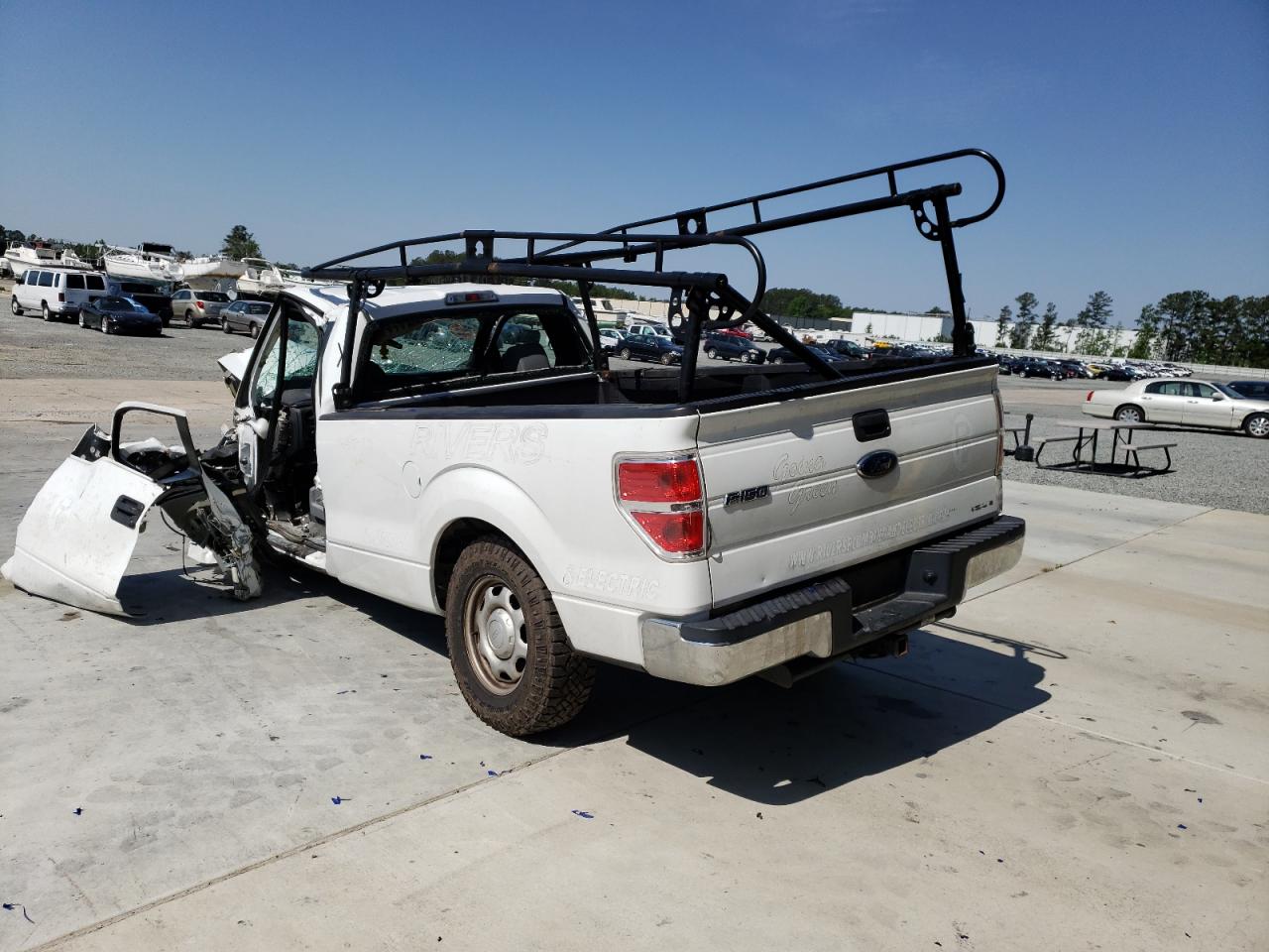 Photo 3 from auction – 2013 FORD F150 with VIN 1FTNF1CF8DKD56054