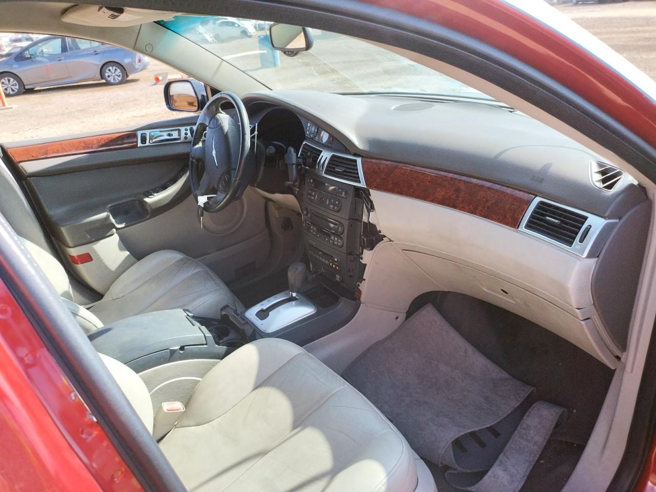 Photo 5 from auction – 2004 CHRYSLER PACIFICA with VIN 2C8GF68474R333734