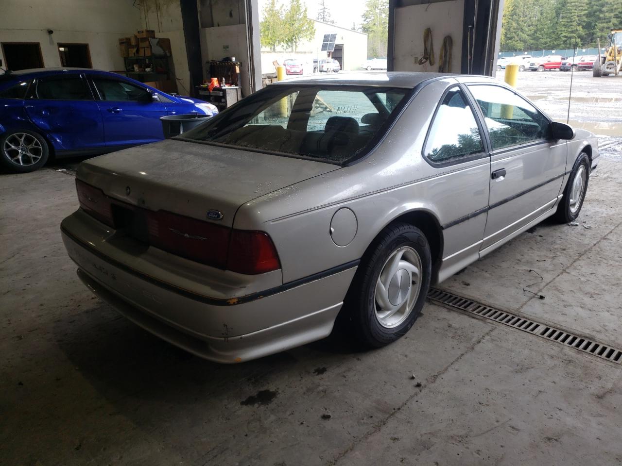 Foto 4 de la subasta – 1990 FORD THUNDERBIR con VIN 1FAPP64R0LH167038