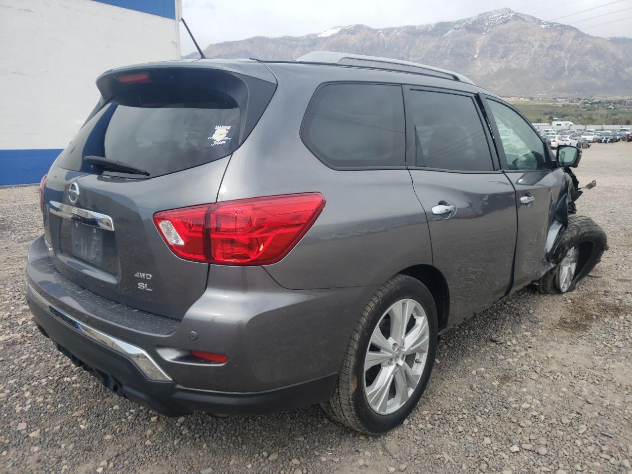 Photo 4 from auction – 2018 NISSAN PATHFINDER with VIN 5N1DR2MM4JC614187